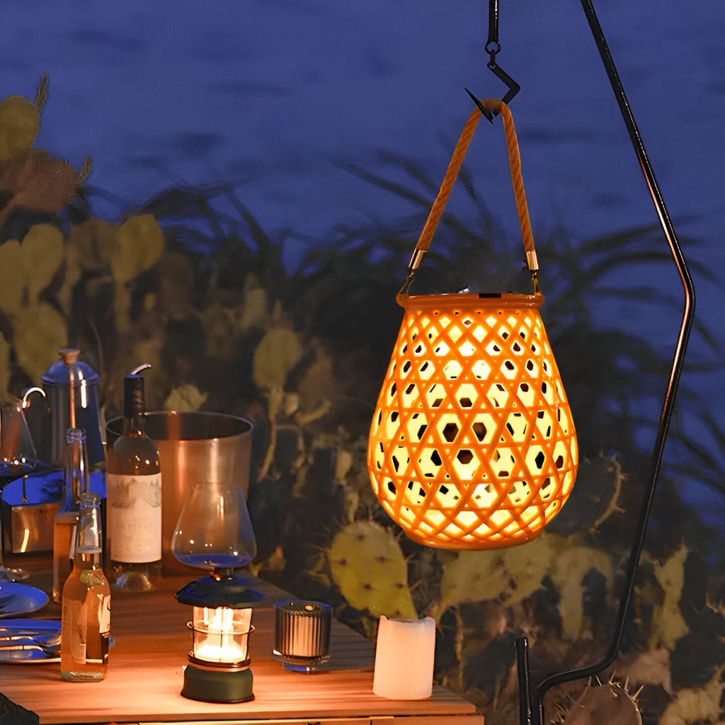 Isavora - Solar Garden Lamp with Woven Bamboo Appearance
