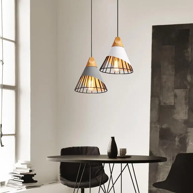 Hunaroglo: Design Pendant Light made of Iron & Wood with Warm White Light – for Stylish Interiors