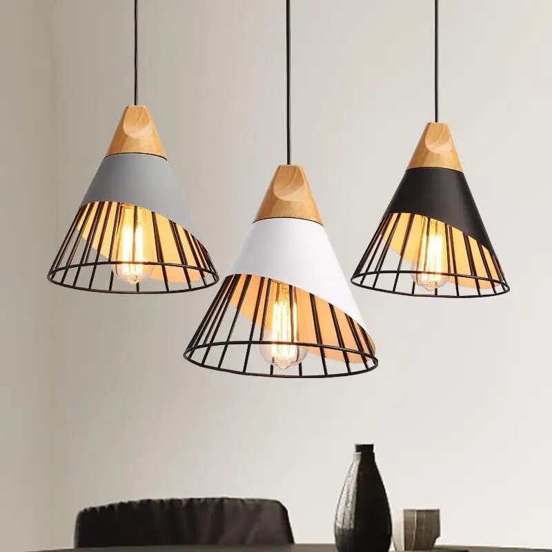 Hunaroglo: Design Pendant Light made of Iron & Wood with Warm White Light – for Stylish Interiors