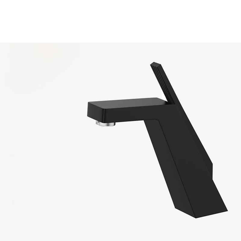 HydraForm: Metal Single-Lever Basin Mixer – Modern Design for Stylish Bathrooms