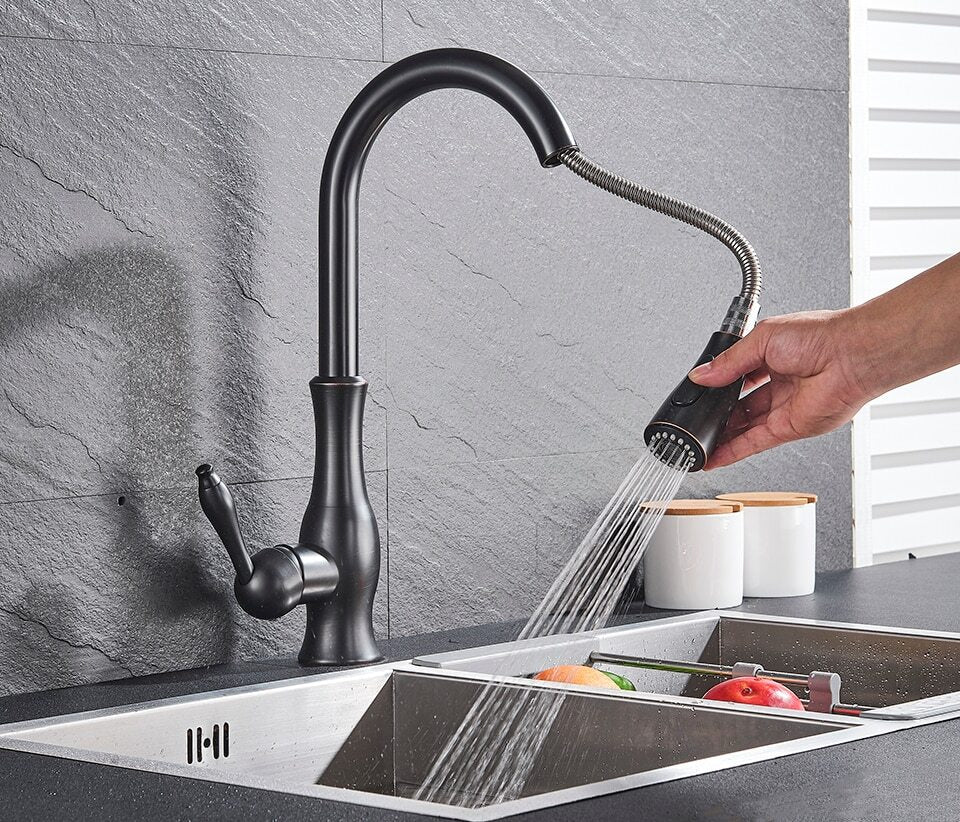 HydroVista: Flexible Pull-Down Faucet for Kitchen – with Swiveling Spray Head & Modern Design