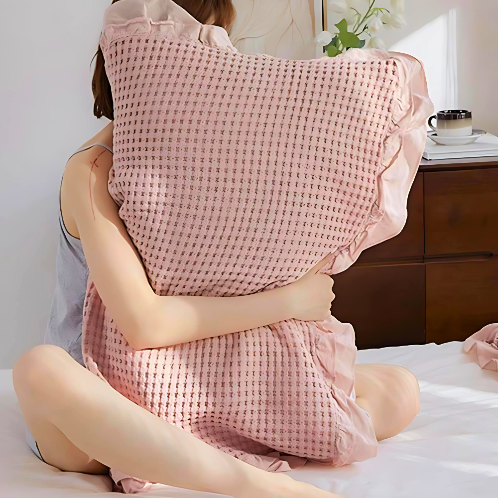 HyggeSpitze: Cotton Cushion Cover in Waffle Look with Ruffles – Decorative & Durable (Set of 2)