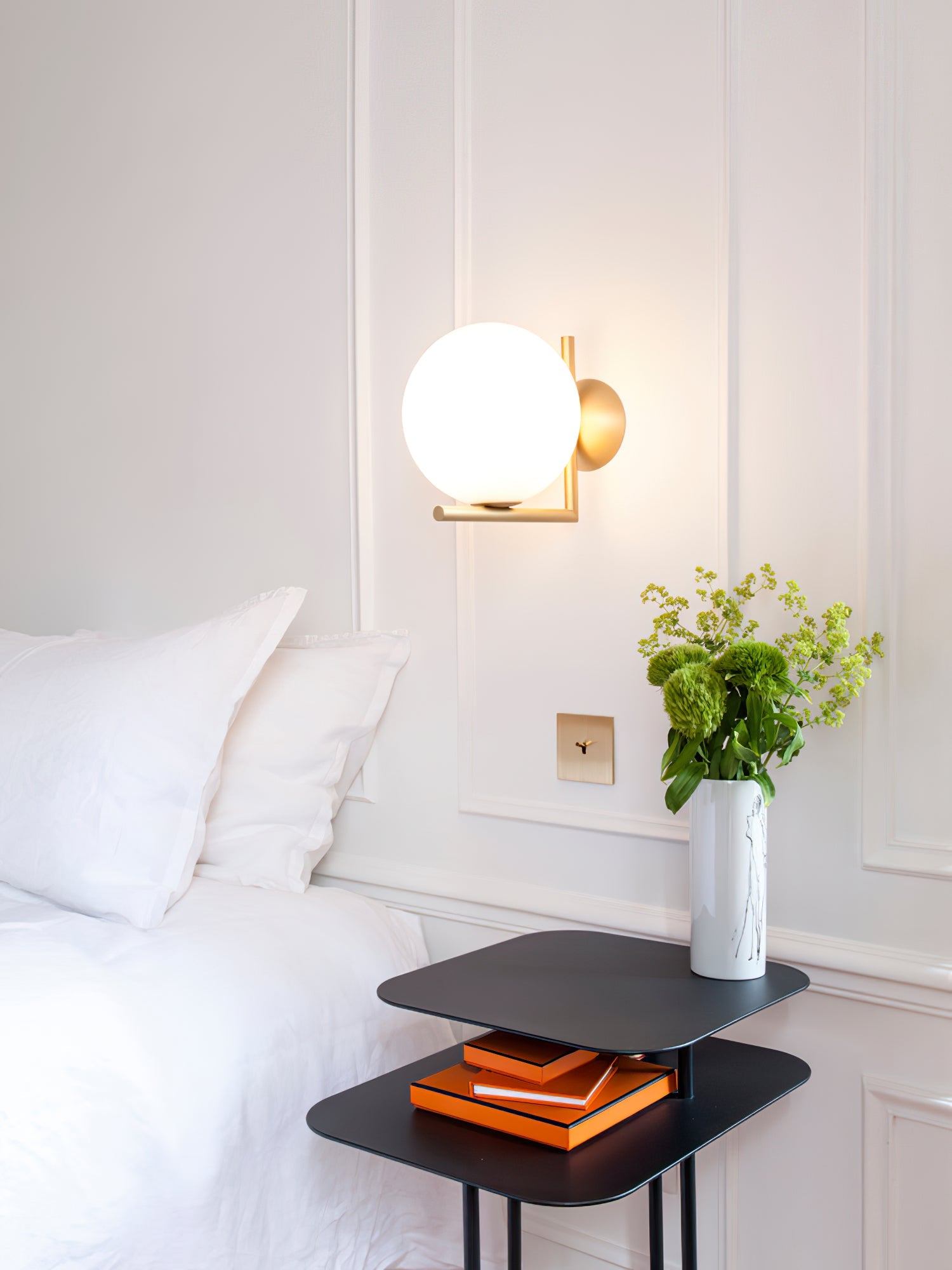 IC Wall Lamp 8.7"