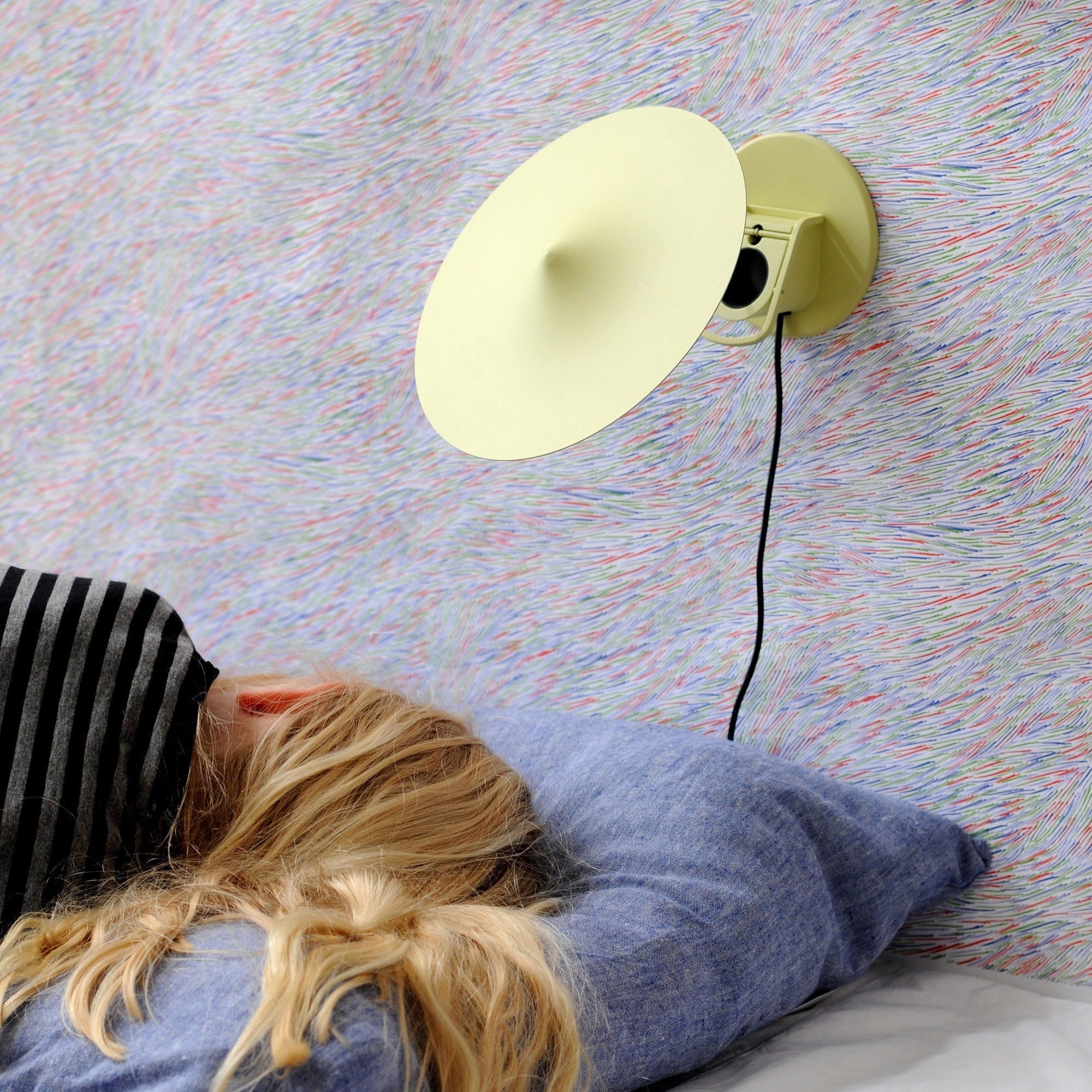 Ile Adjustable Clip-On LED Table Lamp