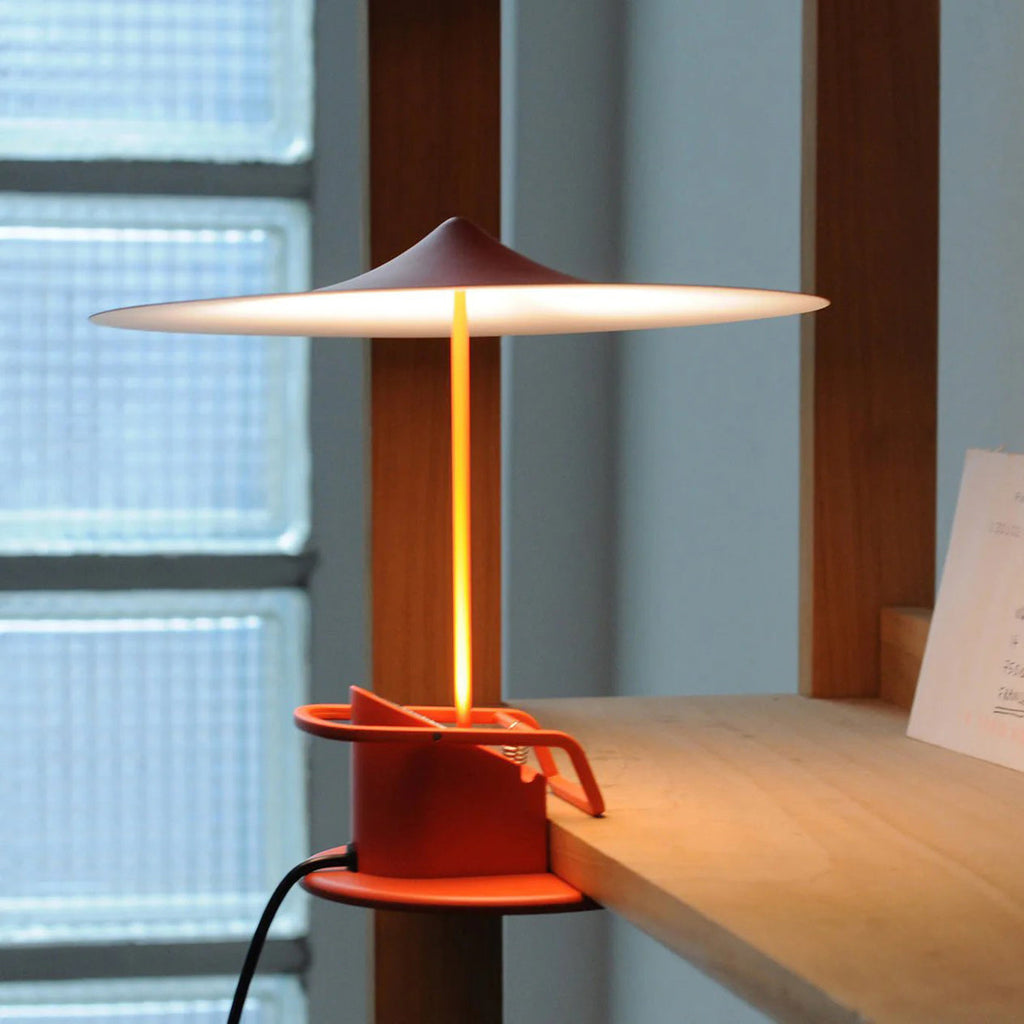 Ile Adjustable Clip-On LED Table Lamp