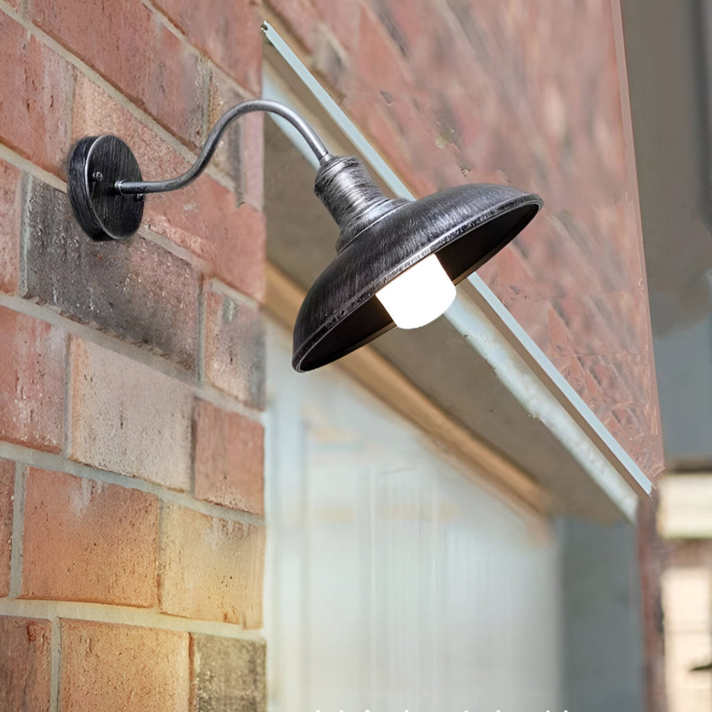 IndusBowl: Industrial Wall Light LED with Iron Shade in Retro Design – Ideal for Entrance & Patio