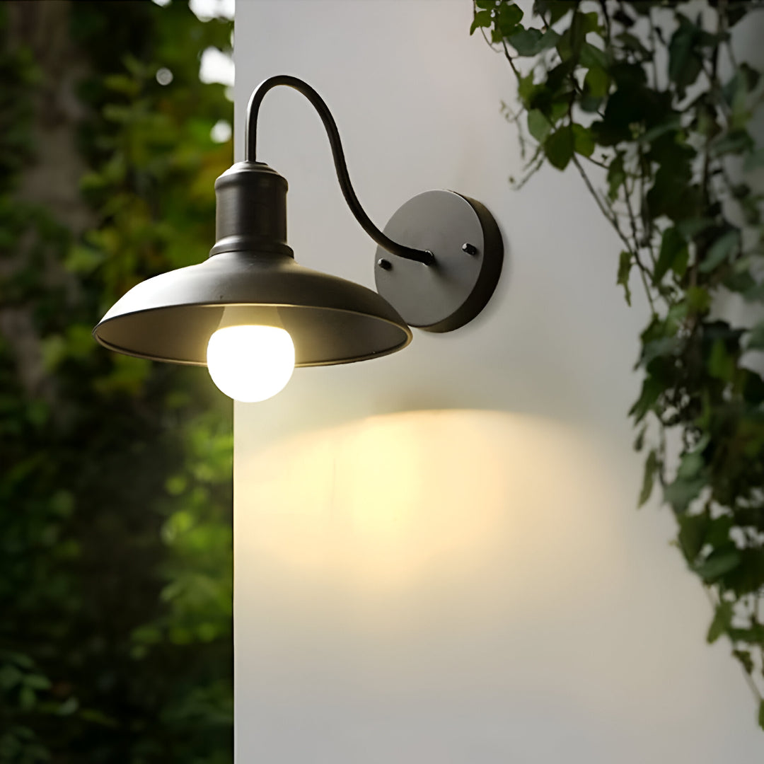 IndusBowl: Industrial Wall Light LED with Iron Shade in Retro Design – Ideal for Entrance & Patio