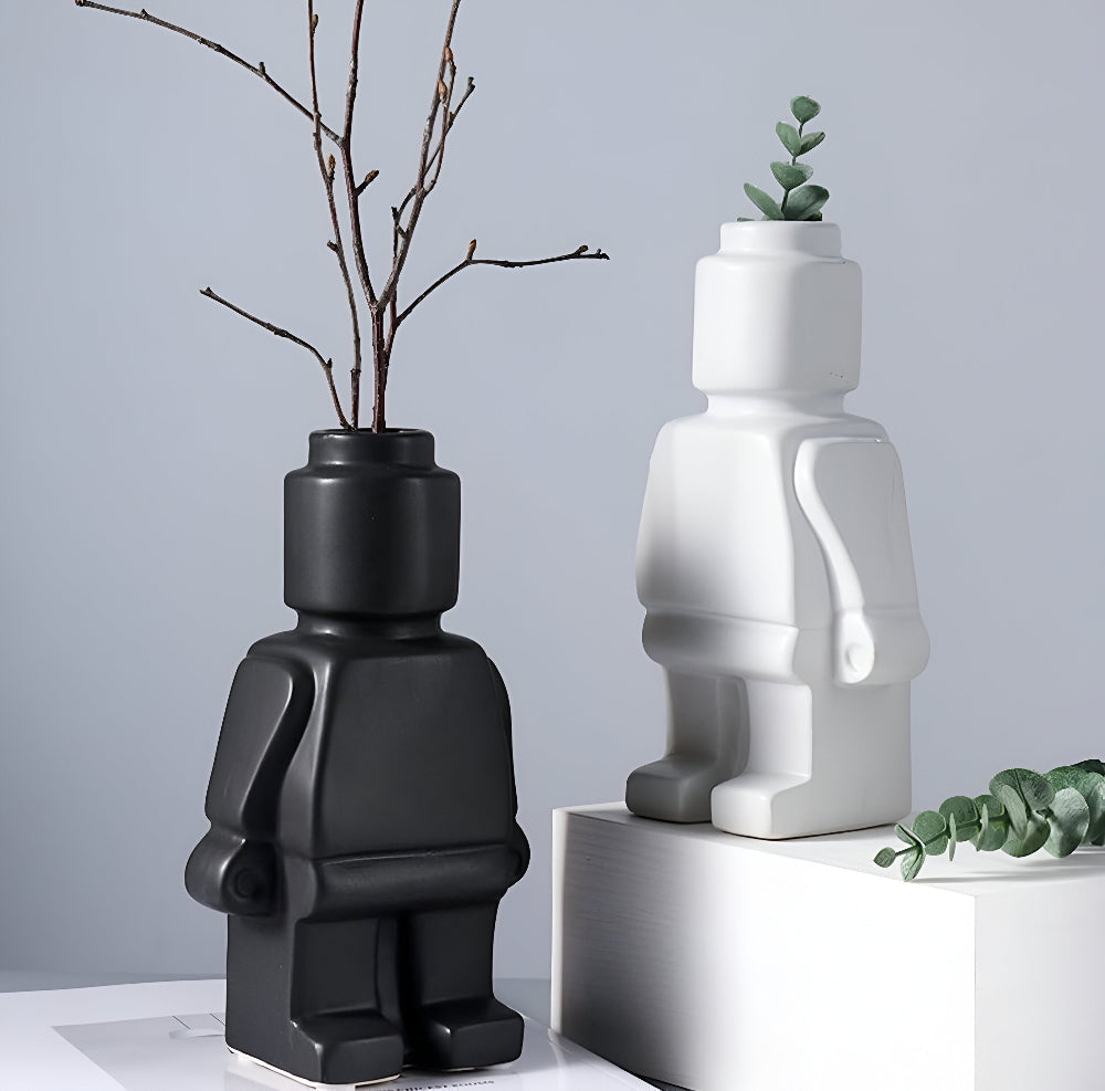 Brix Robot Plantenpot | Duurzaam Hars, Compact Ontwerp