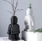 Brix Robot Plantenpot | Duurzaam Hars, Compact Ontwerp
