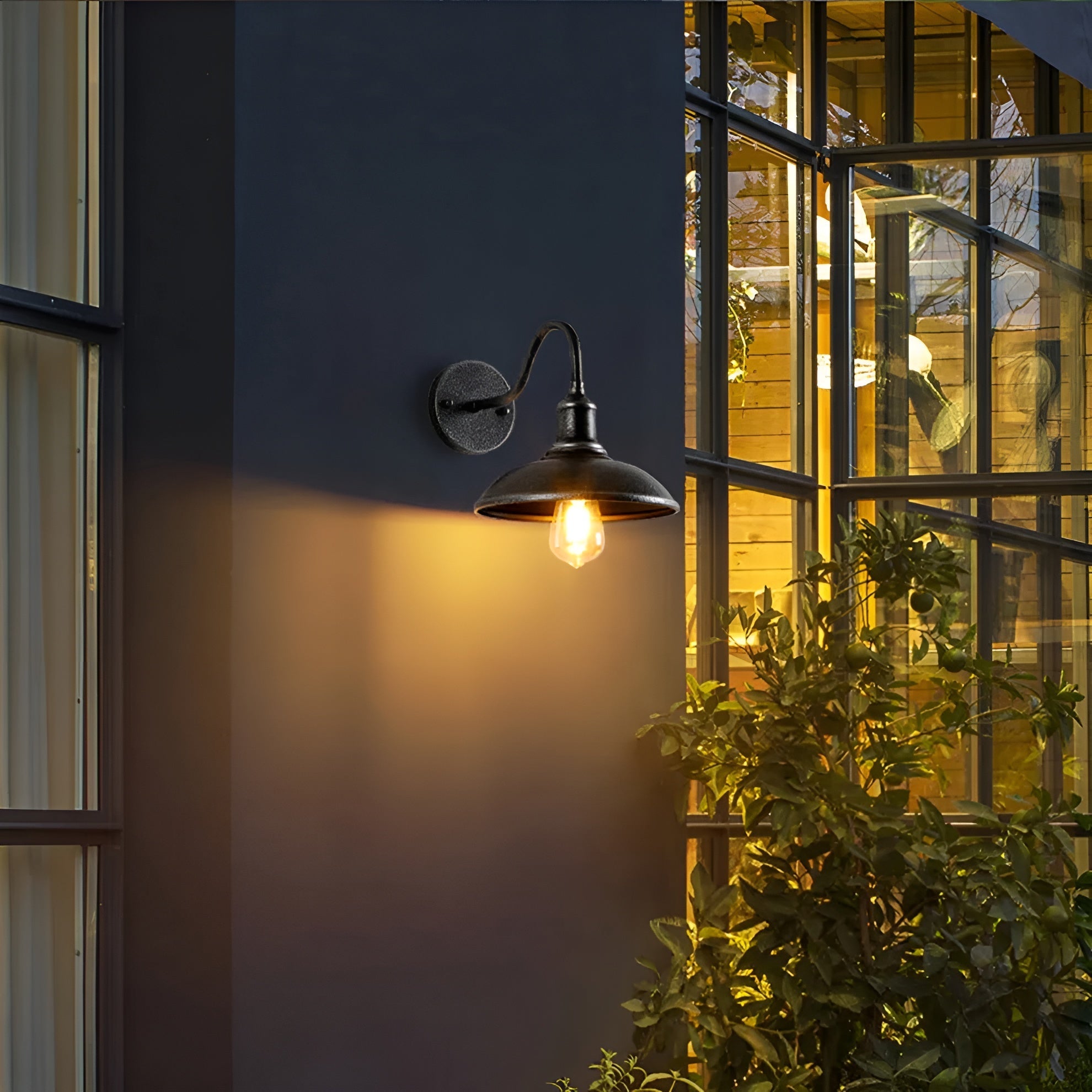 Velric – Outdoor Wall Lamp with Vintage Design