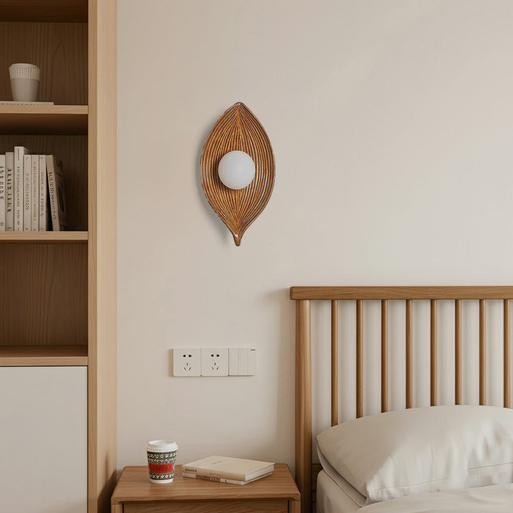 Iyana Resin Leaf Wall Sconce