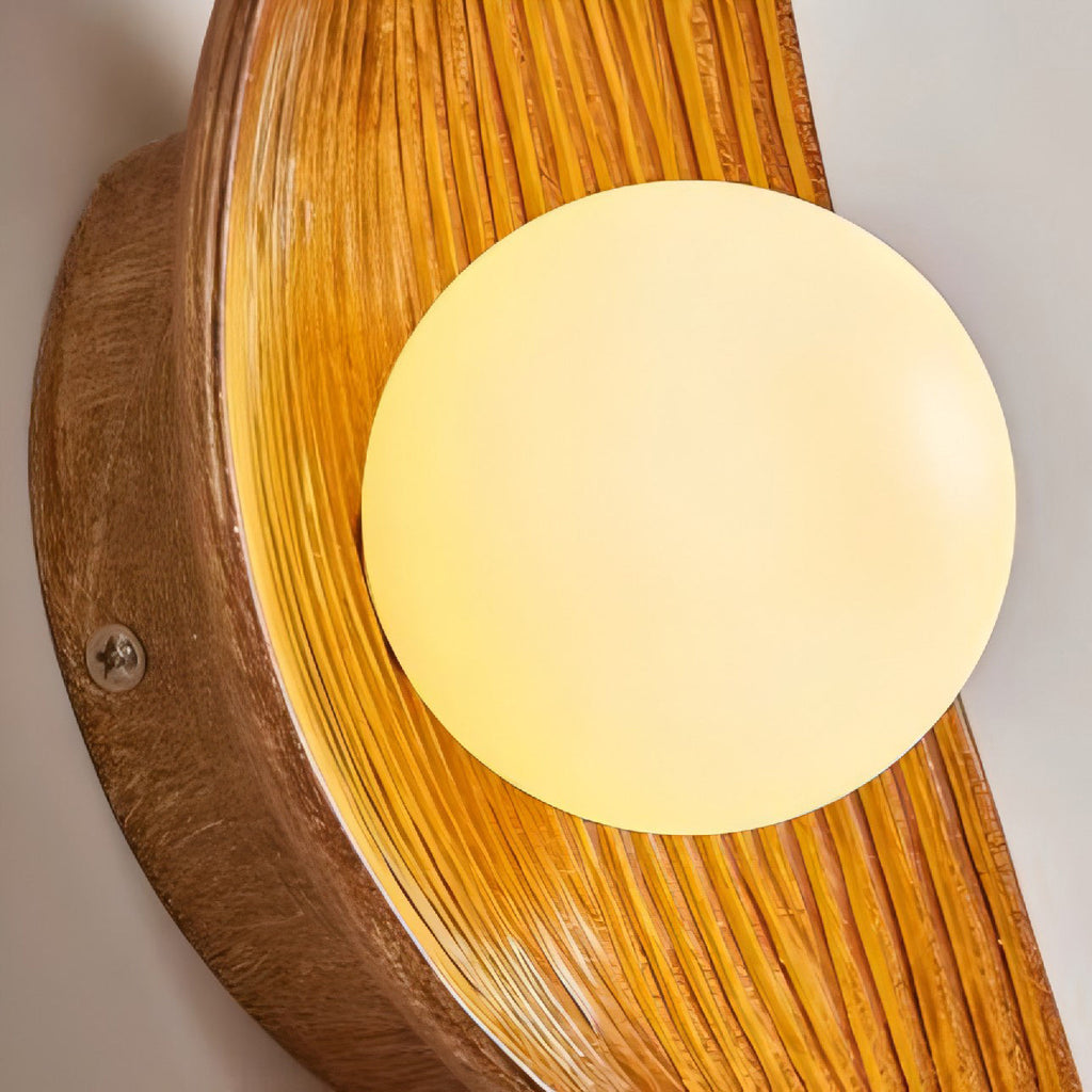 Iyana Resin Leaf Wall Sconce