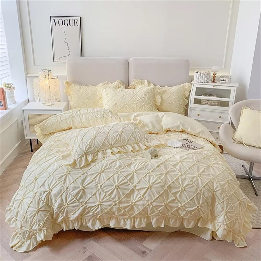 VintageJoy: Romantic Duvet Cover Set – Breathable, Soft & Decorative with Classic Ruffled Look for Home