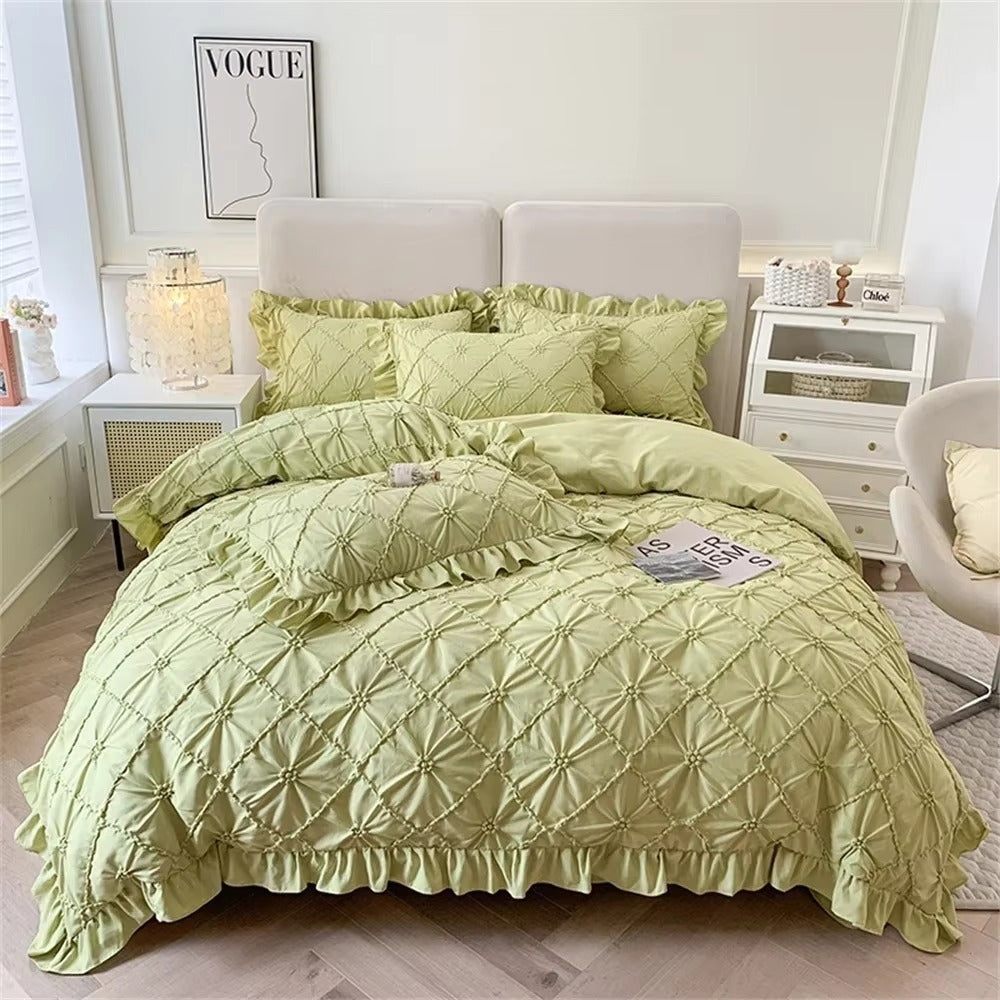 VintageJoy: Romantic Duvet Cover Set – Breathable, Soft & Decorative with Classic Ruffled Look for Home