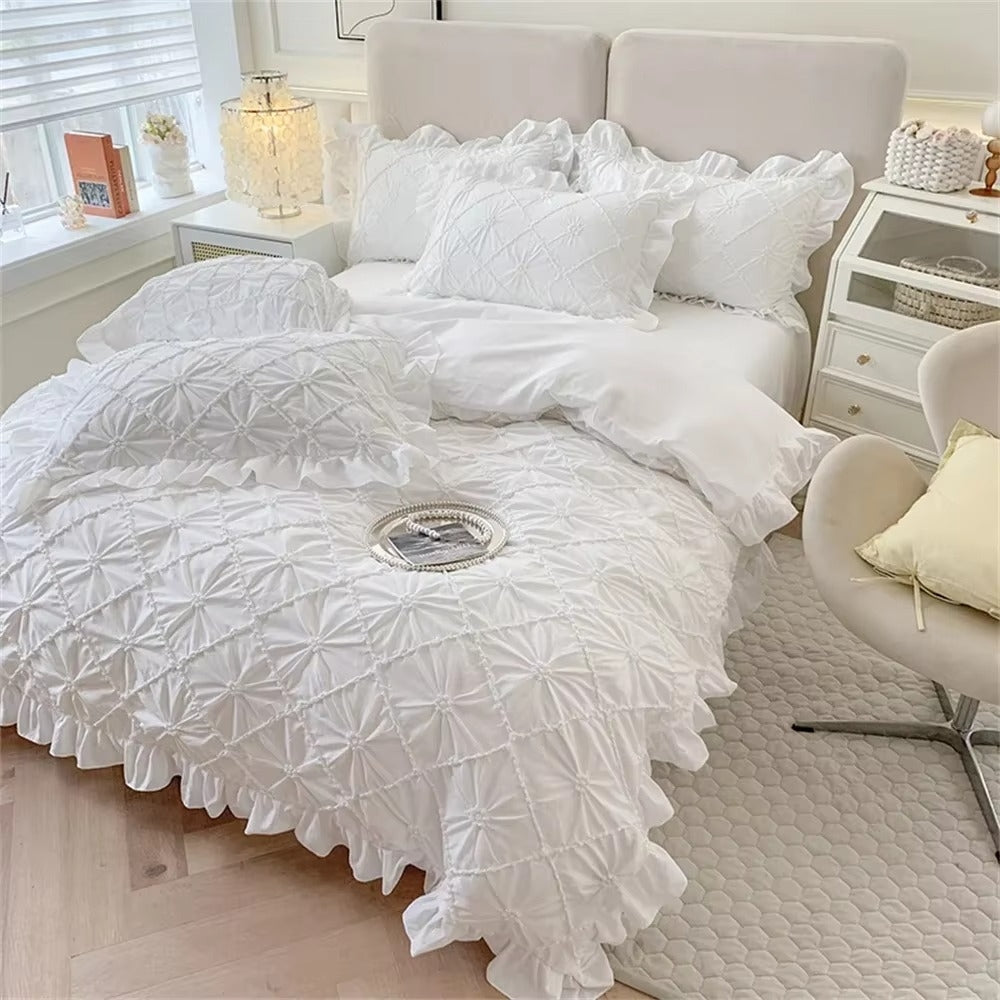 VintageJoy: Romantic Duvet Cover Set – Breathable, Soft & Decorative with Classic Ruffled Look for Home