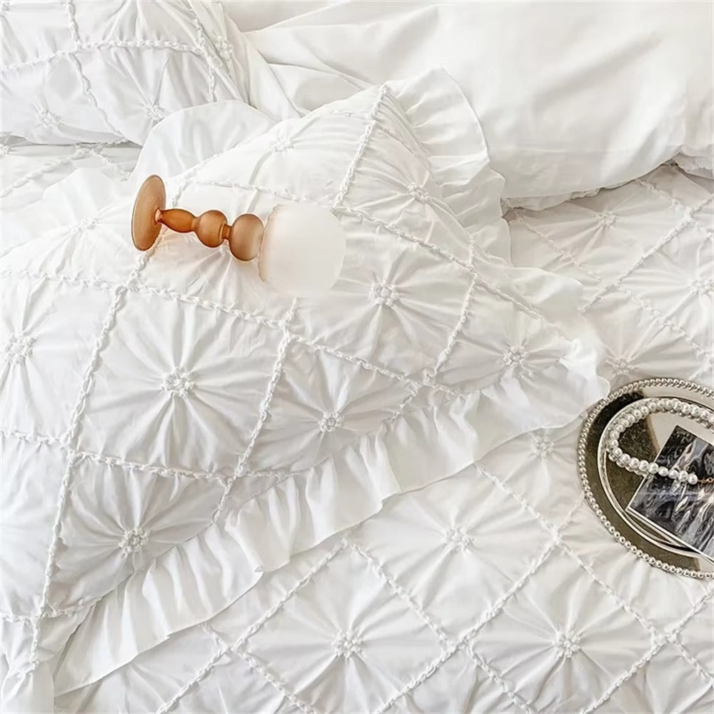 VintageJoy: Romantic Duvet Cover Set – Breathable, Soft & Decorative with Classic Ruffled Look for Home