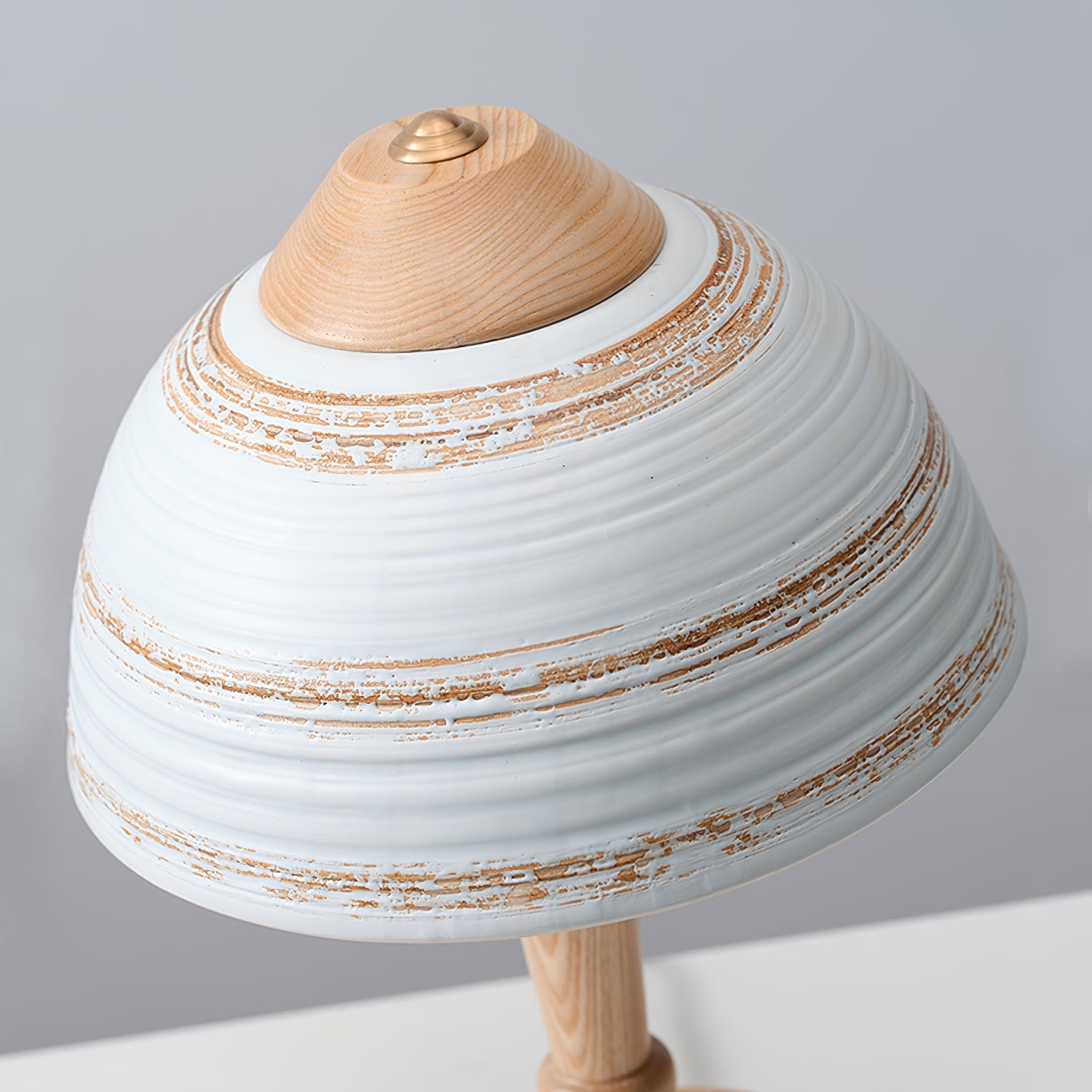 Retro Ceramic and Wood Table Lamp 9.1"