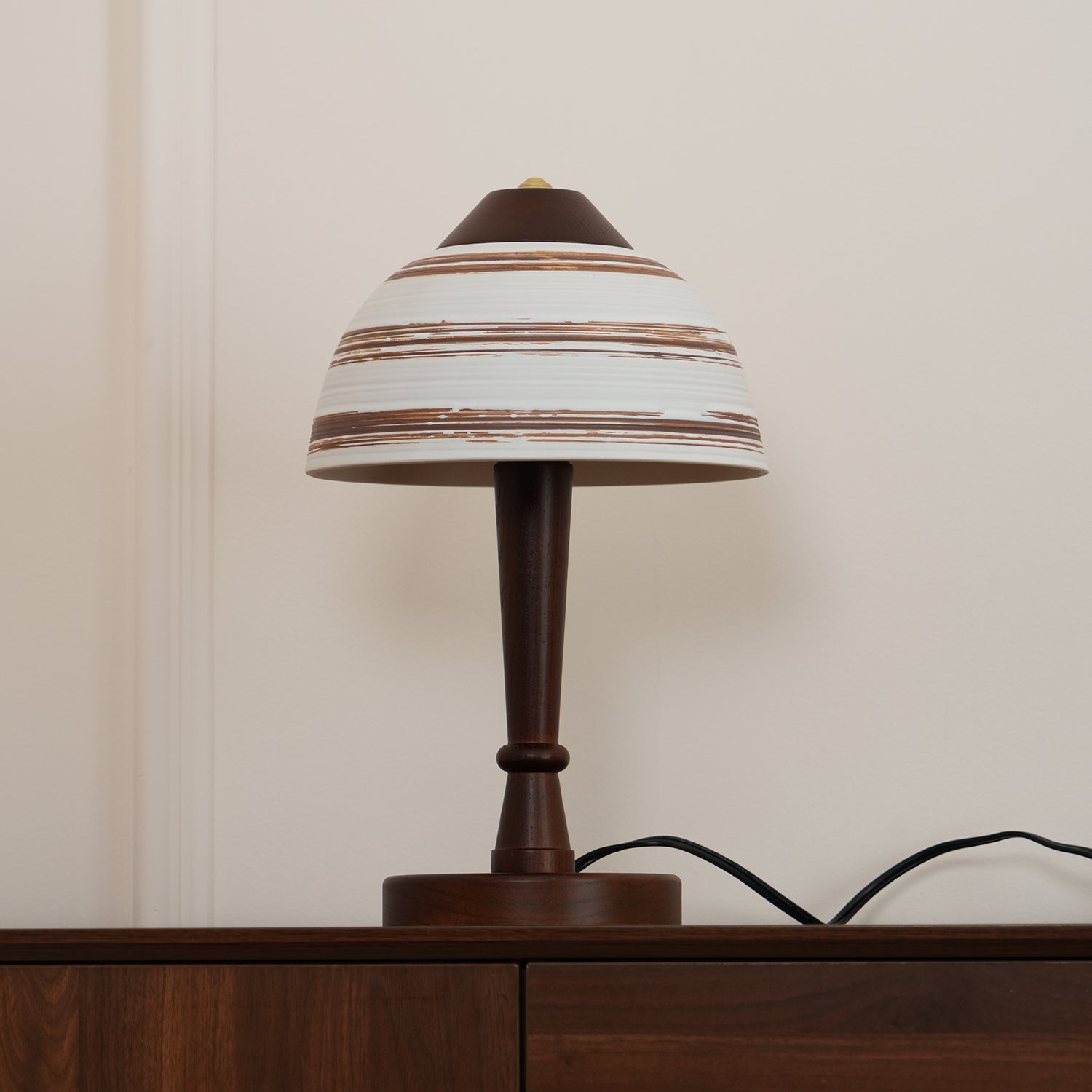 Retro Ceramic and Wood Table Lamp 9.1"