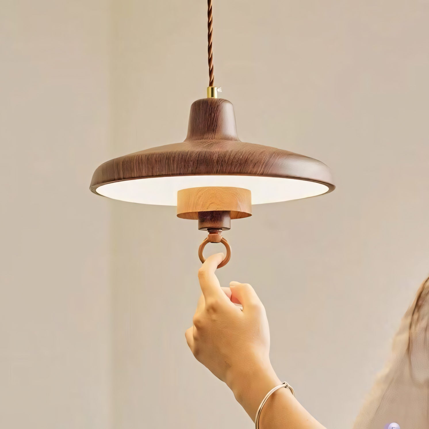Jasper Nordic Saucer LED Pendant Lamp