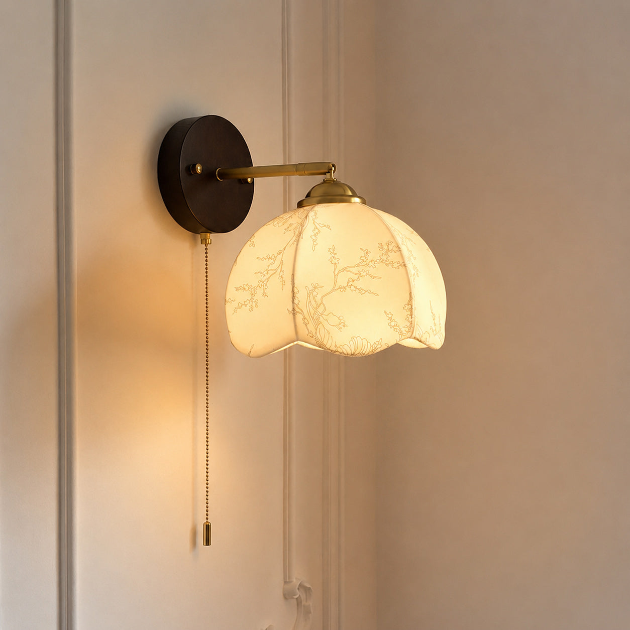 Farmhouse Wood-Backed Dome Wall Sconce