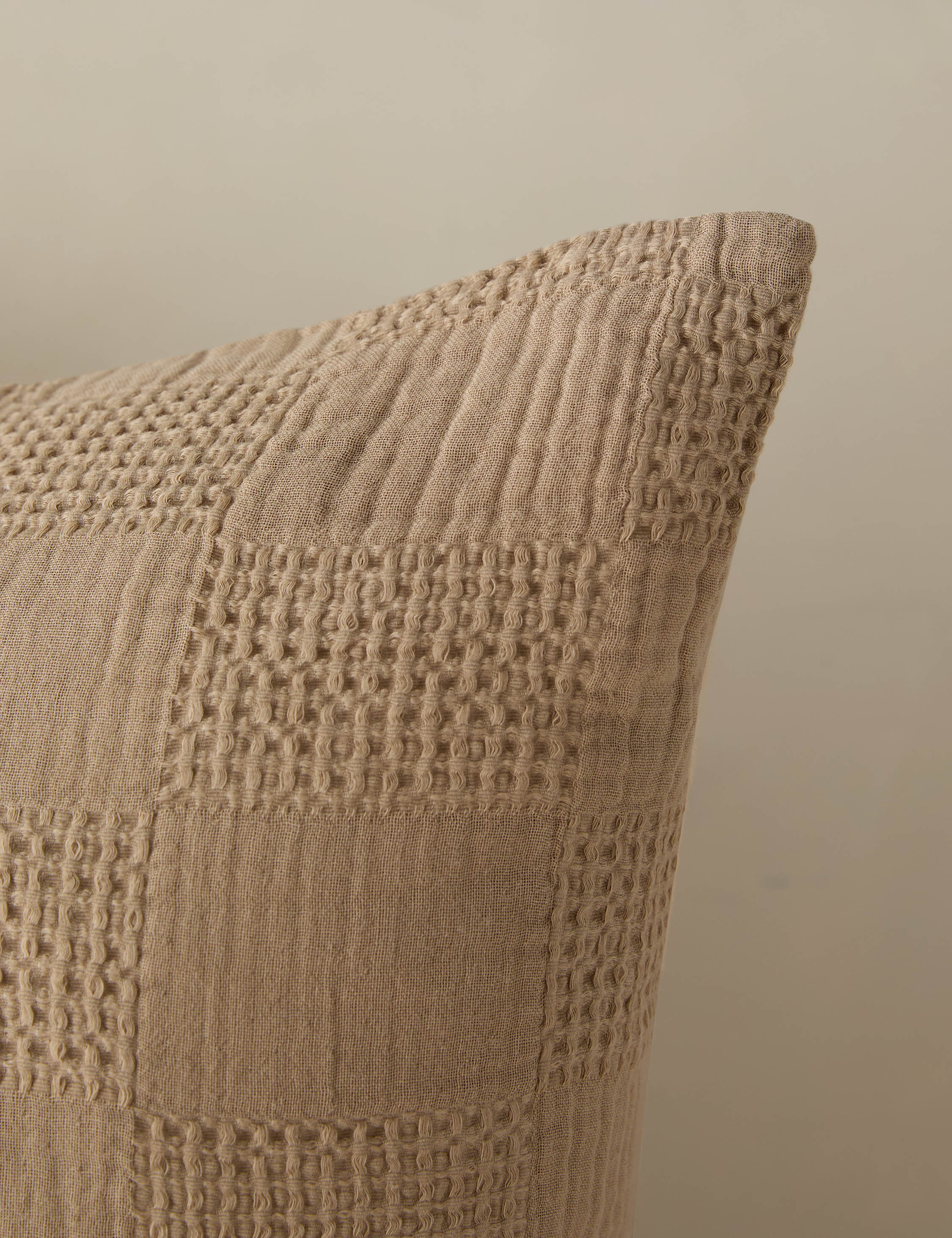 Kairo Textured Cotton Sham | Waffle Gauze Checkerboard Design