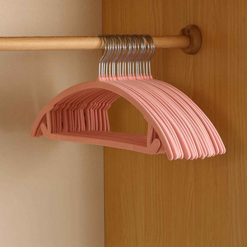 KleiderForm: Non-slip Hangers in Curved Design – Space-saving & Ideal for Shirts, Blouses & Dresses (Set of 10)