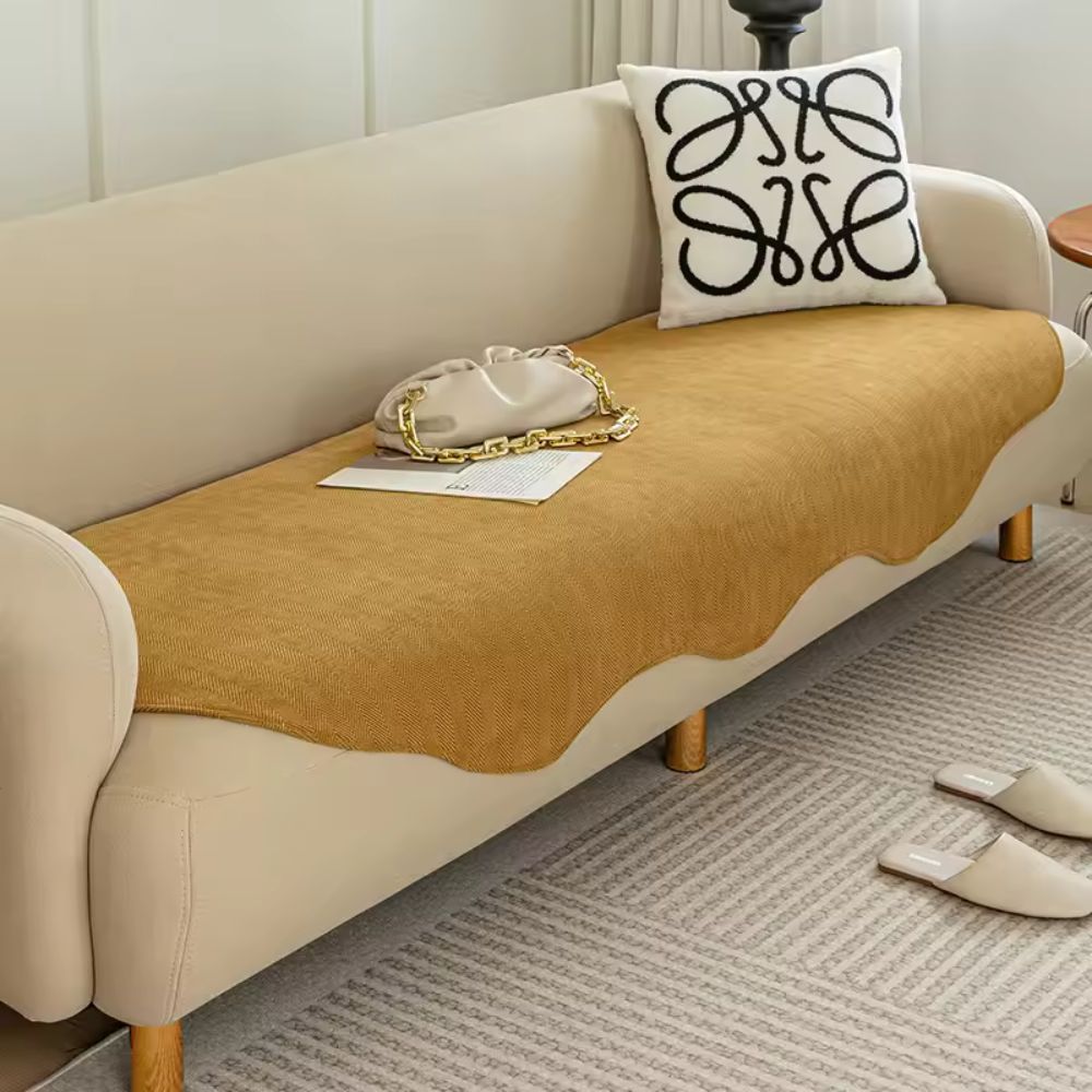 Comfort Shield: Sofa Cover with Solid Color Pattern and Soft Padding – for Living Room and Seating Furniture