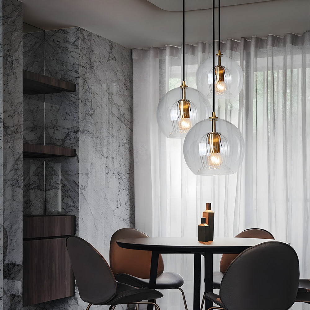 Crystal Ball: Modern Glass Pendant Light in Spherical Shape – Decorative & Timeless for Living & Sleeping Areas