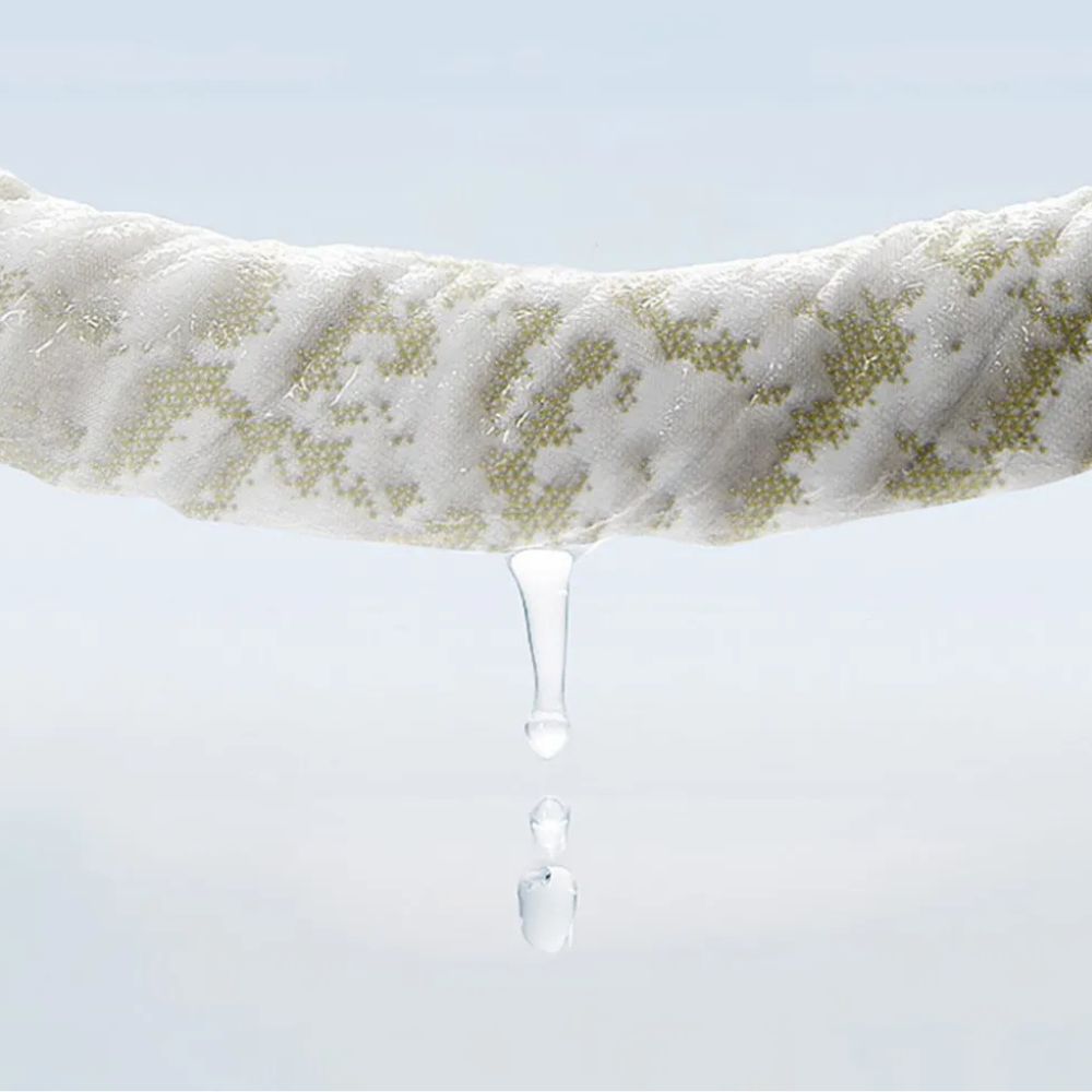 Crystal Cool: Elegant Couch Cover with Cooling Fabric – for Modern Living Spaces & Summer Freshness