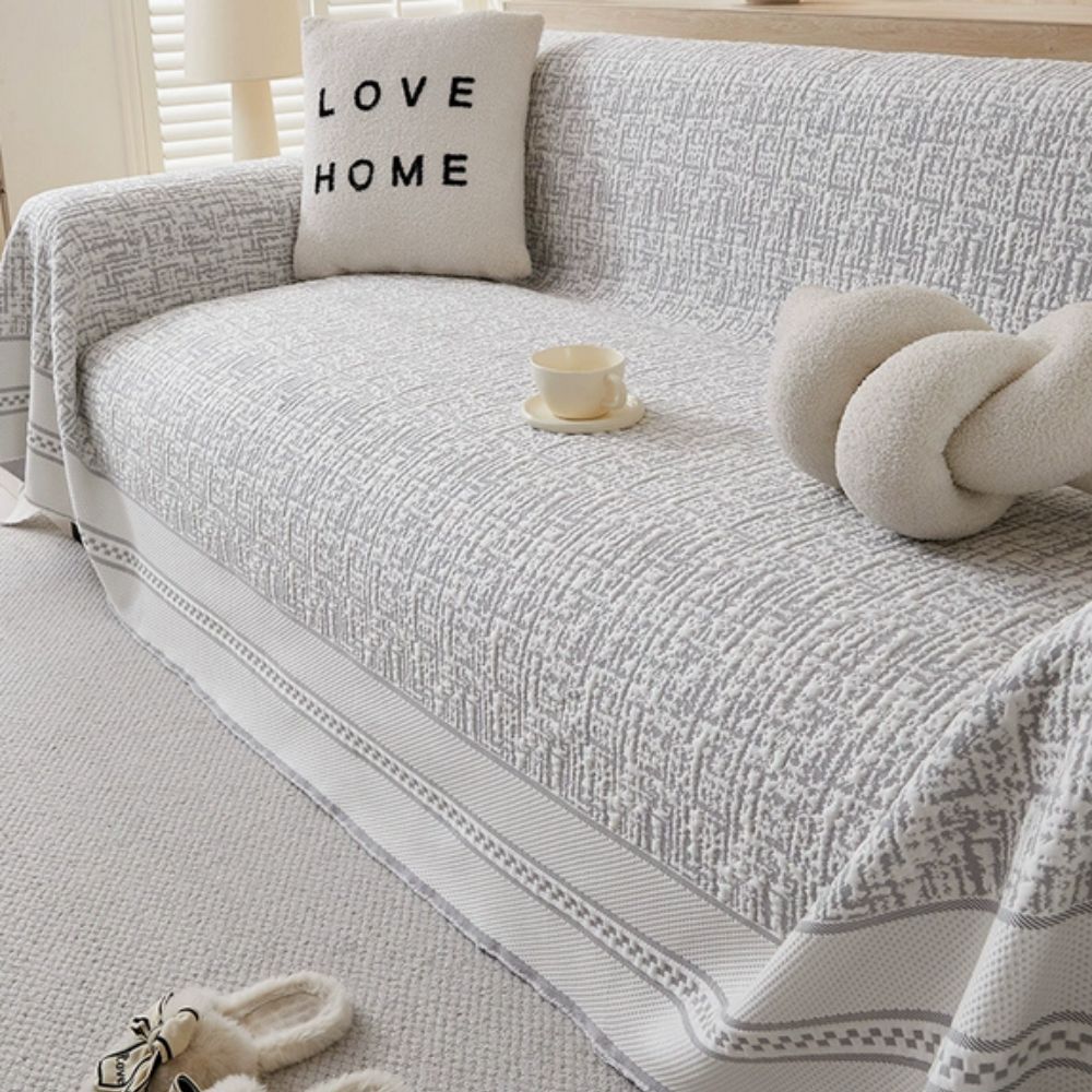 Crystal Cool: Elegant Couch Cover with Cooling Fabric – for Modern Living Spaces & Summer Freshness