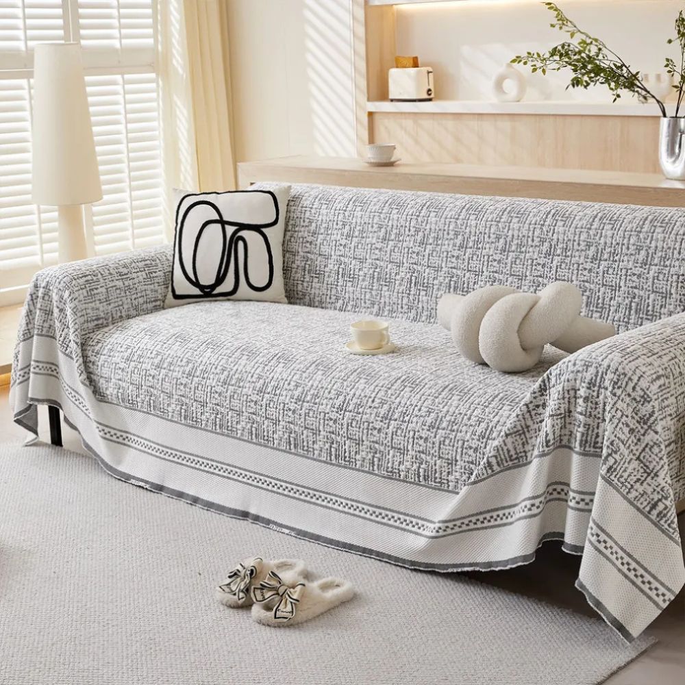 Crystal Cool: Elegant Couch Cover with Cooling Fabric – for Modern Living Spaces & Summer Freshness