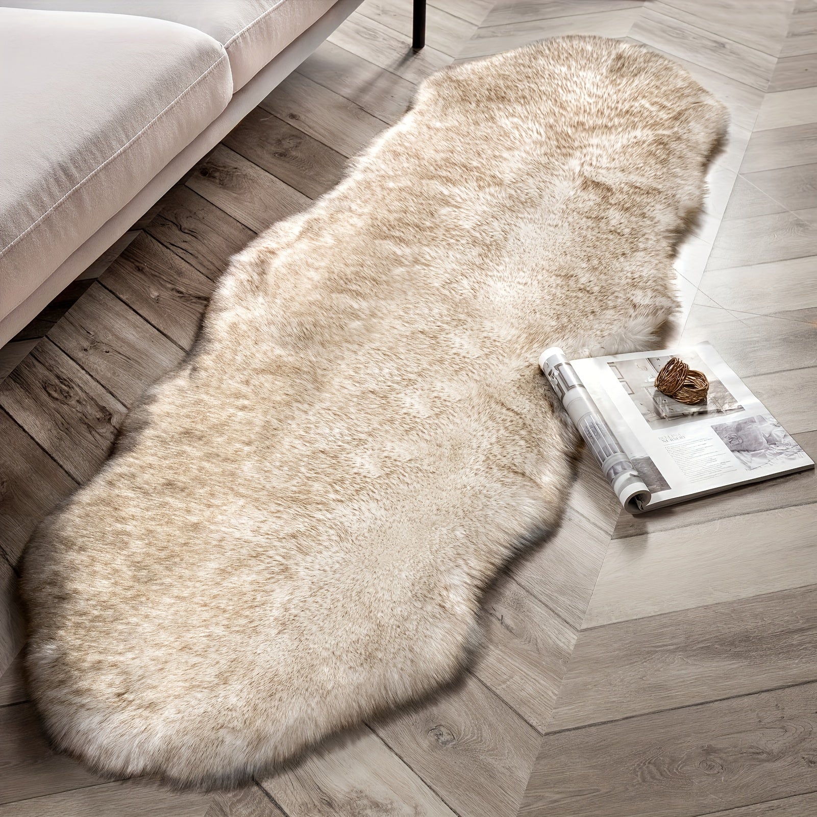 CuddleFur: Polygonal Rug Made of Faux Fur with Plush Surface – for Terrace & Picnic