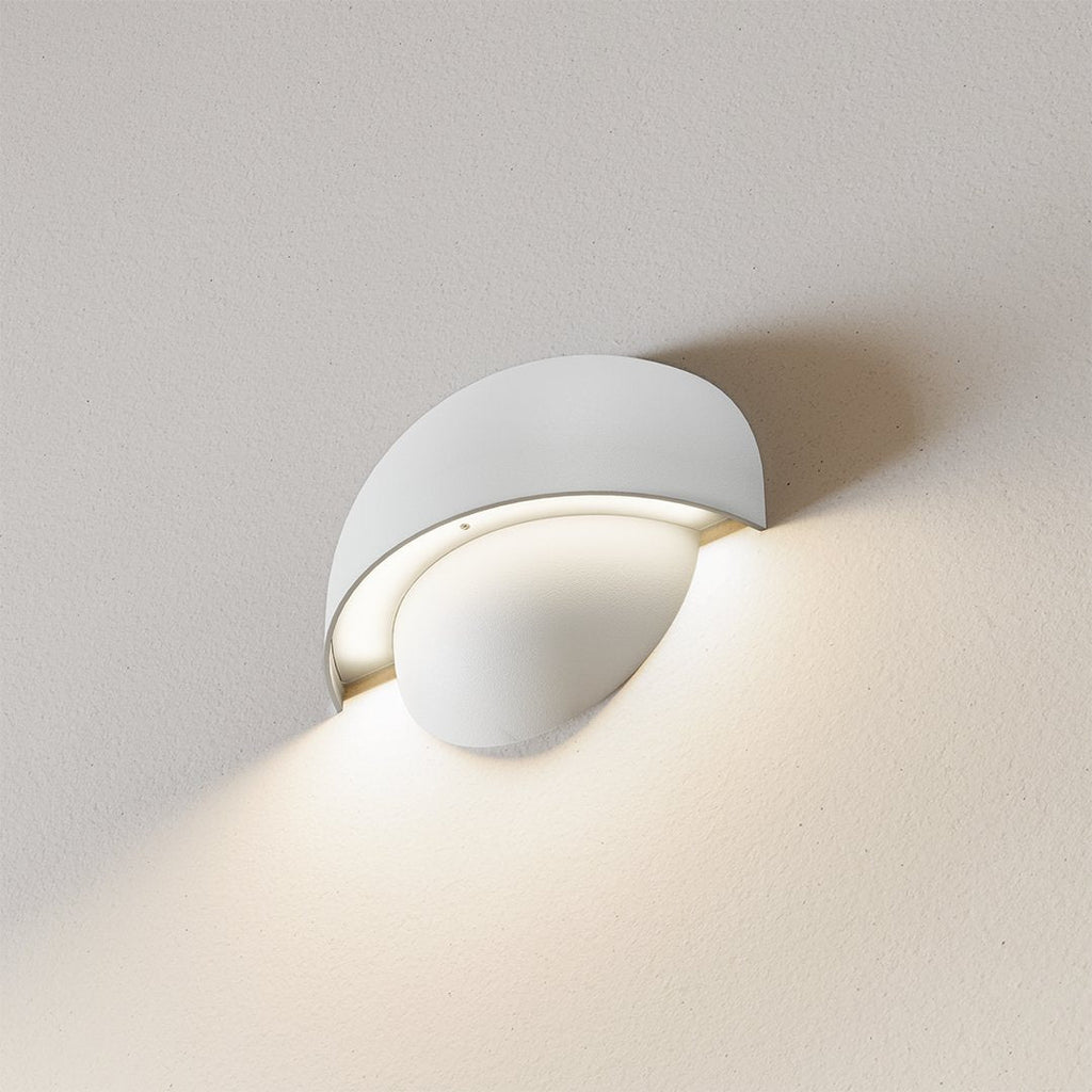 Luna LED Wall Light | Elegant Design, Indoor/Outdoor Use