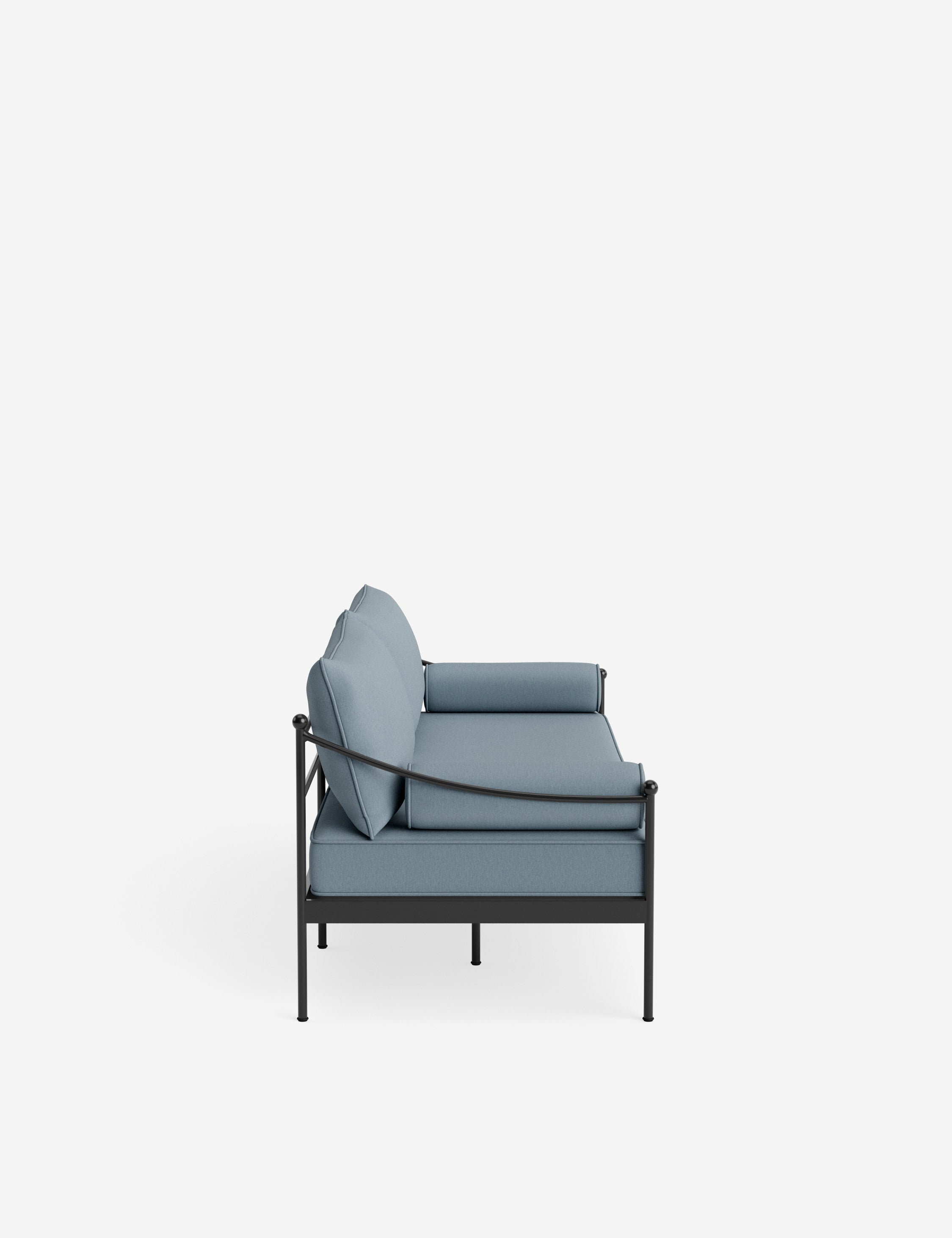 Leni Outdoor Sofa | Tailored Cushions for Personalized Comfort