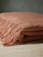 Bello Lambswool Throw | Hypoallergenic, Soft Natural Fiber
