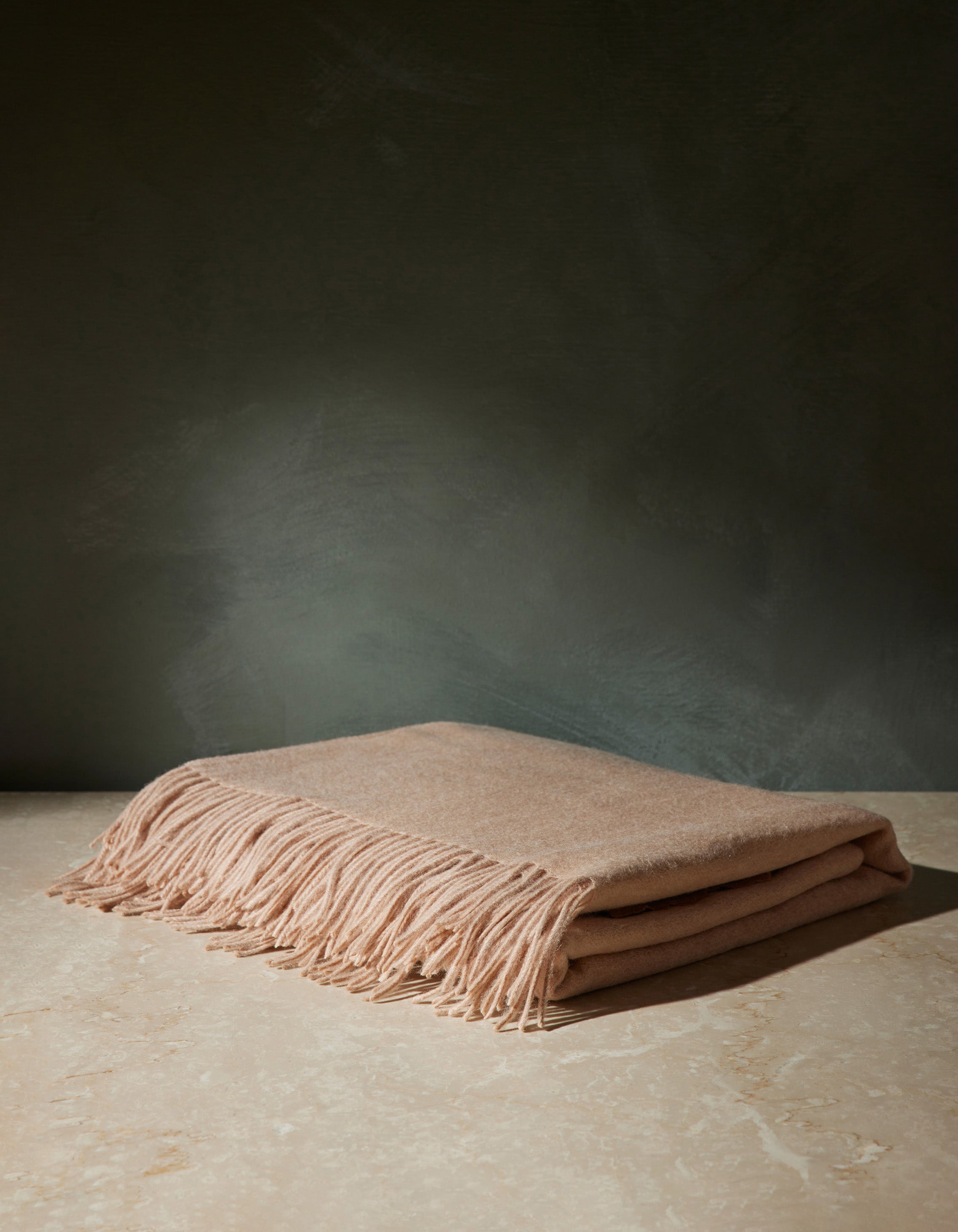Bello Lambswool Throw | Hypoallergenic, Soft Natural Fiber