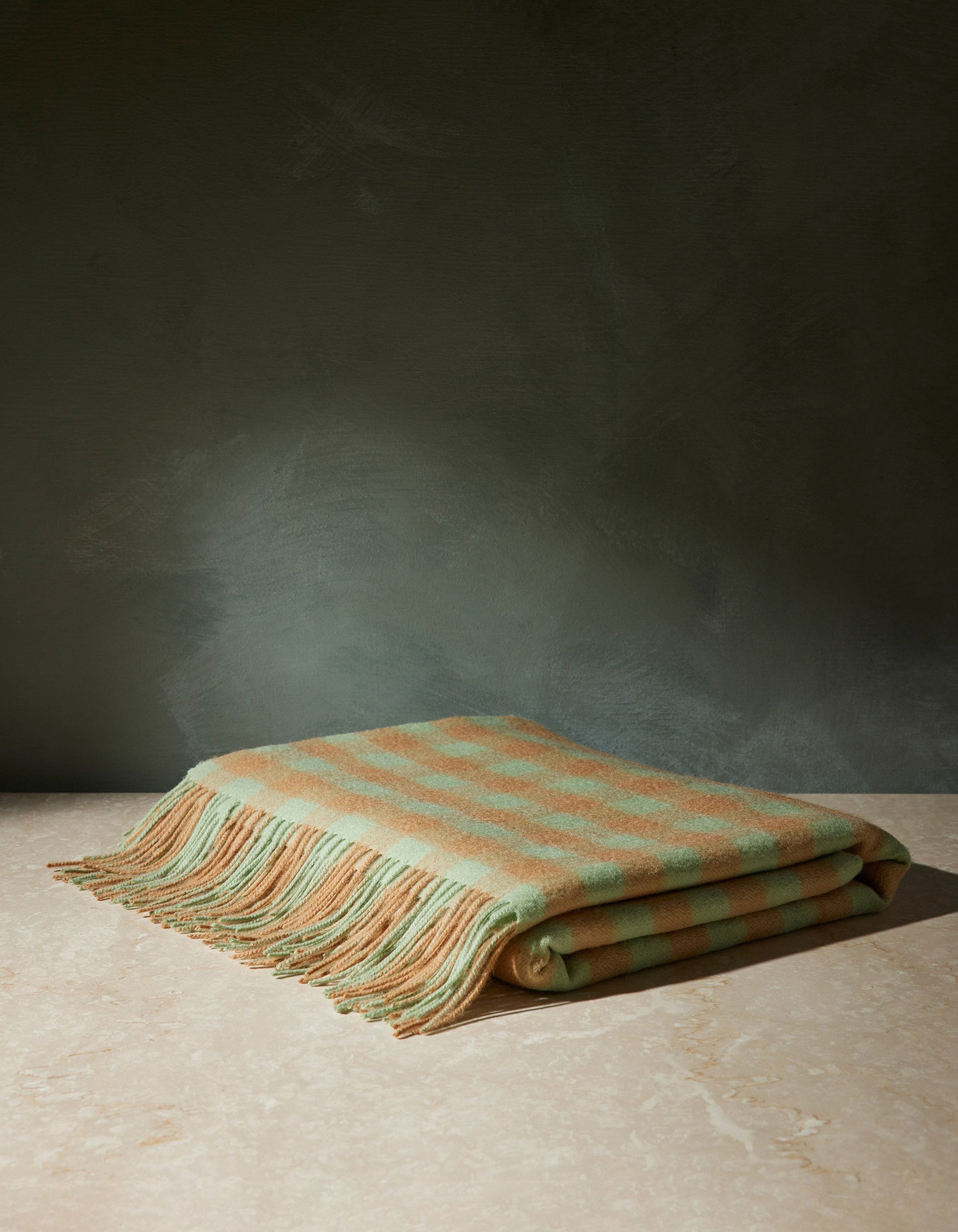 Luna Lambswool Throw | Soft, Hypoallergenic Natural Fiber