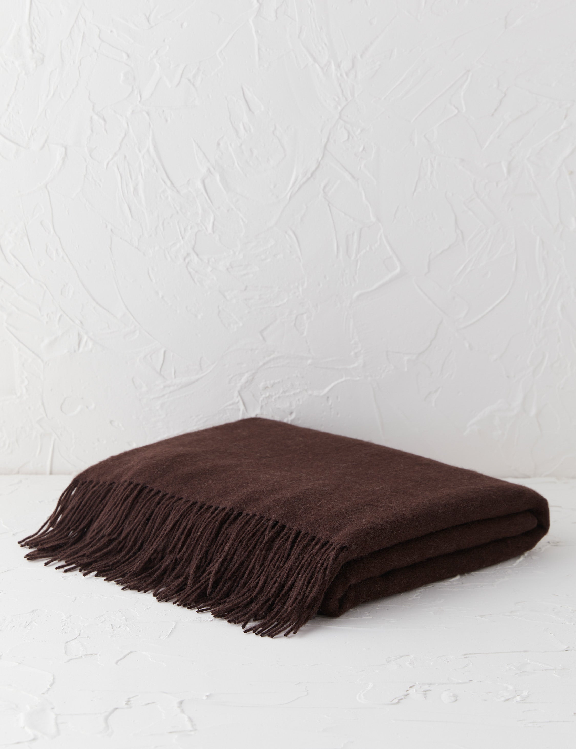 Bello Lambswool Throw | Hypoallergenic, Soft Natural Fiber