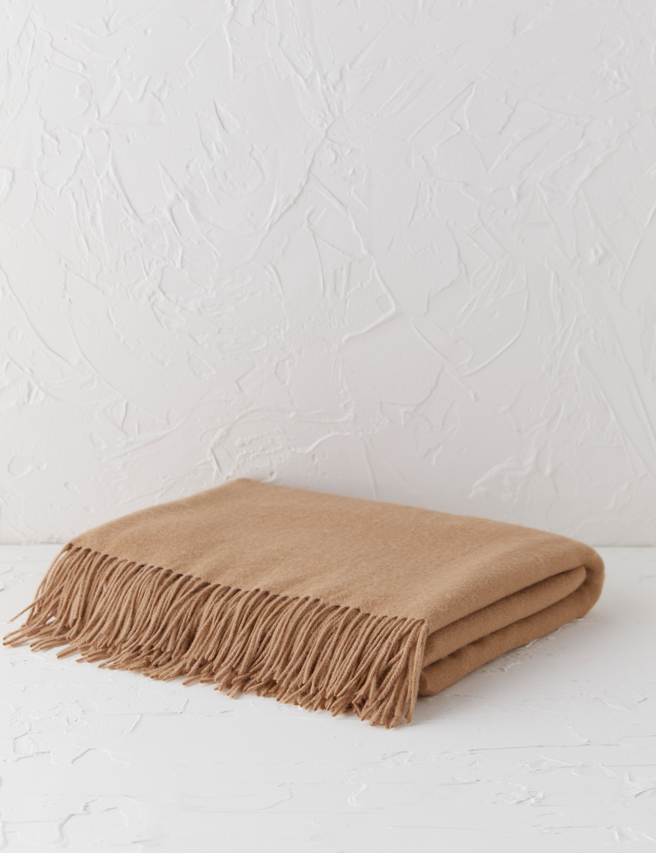 Bello Lambswool Throw | Hypoallergenic, Soft Natural Fiber
