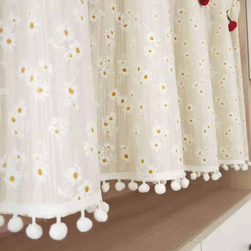 LandBlüte: Curtains in Country House Style with Floral Design – Translucent & Charming for Living Spaces