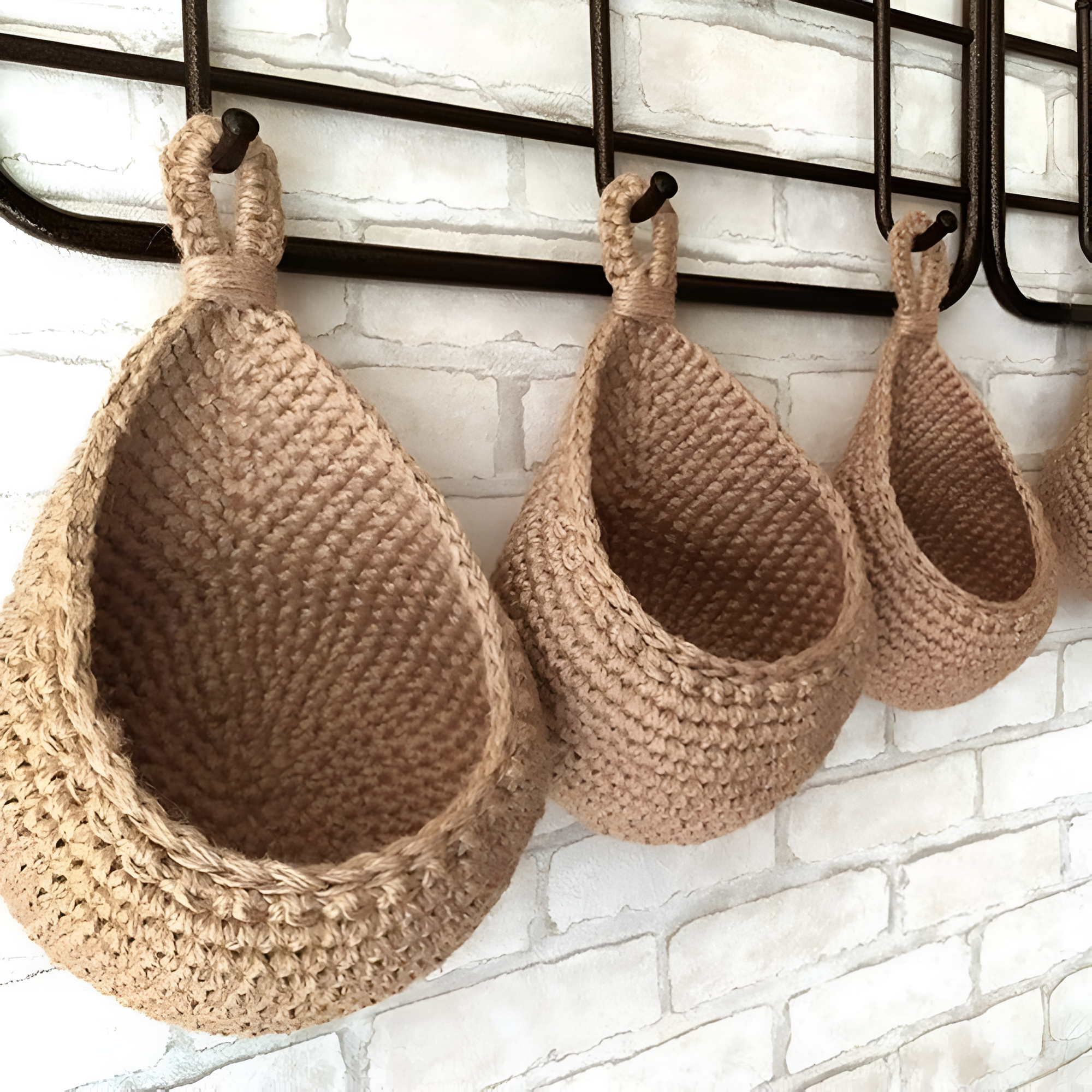 CountryHouseLove: Hanging Basket in Boho Design – Handcrafted, Decorative & Versatile for Household & Decoration