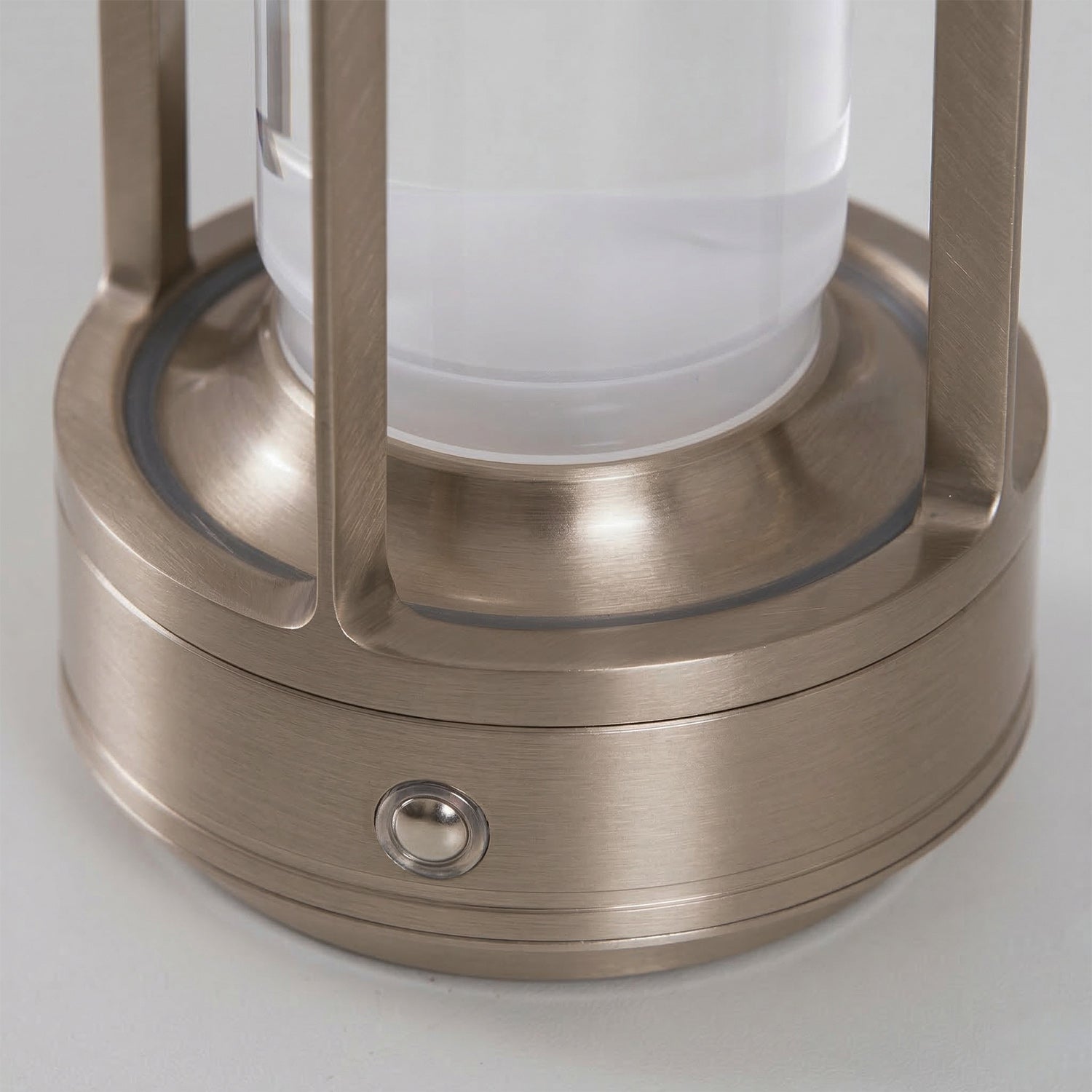 Cordless Crystal Lantern Table Lamp (Rechargeable)