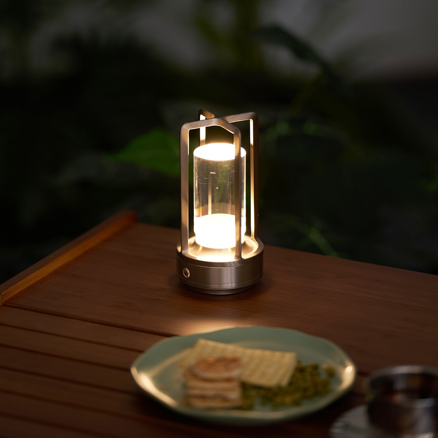 Cordless Crystal Lantern Table Lamp (Rechargeable)