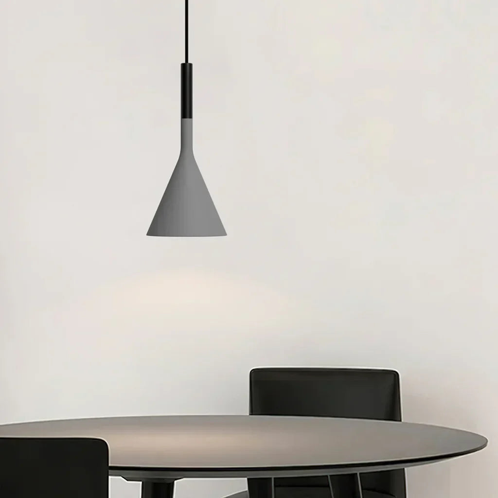 LavalIndustrie: Concrete Pendant Light in Modern Industrial Design with Metal Accents – for Dining Room & Living Space
