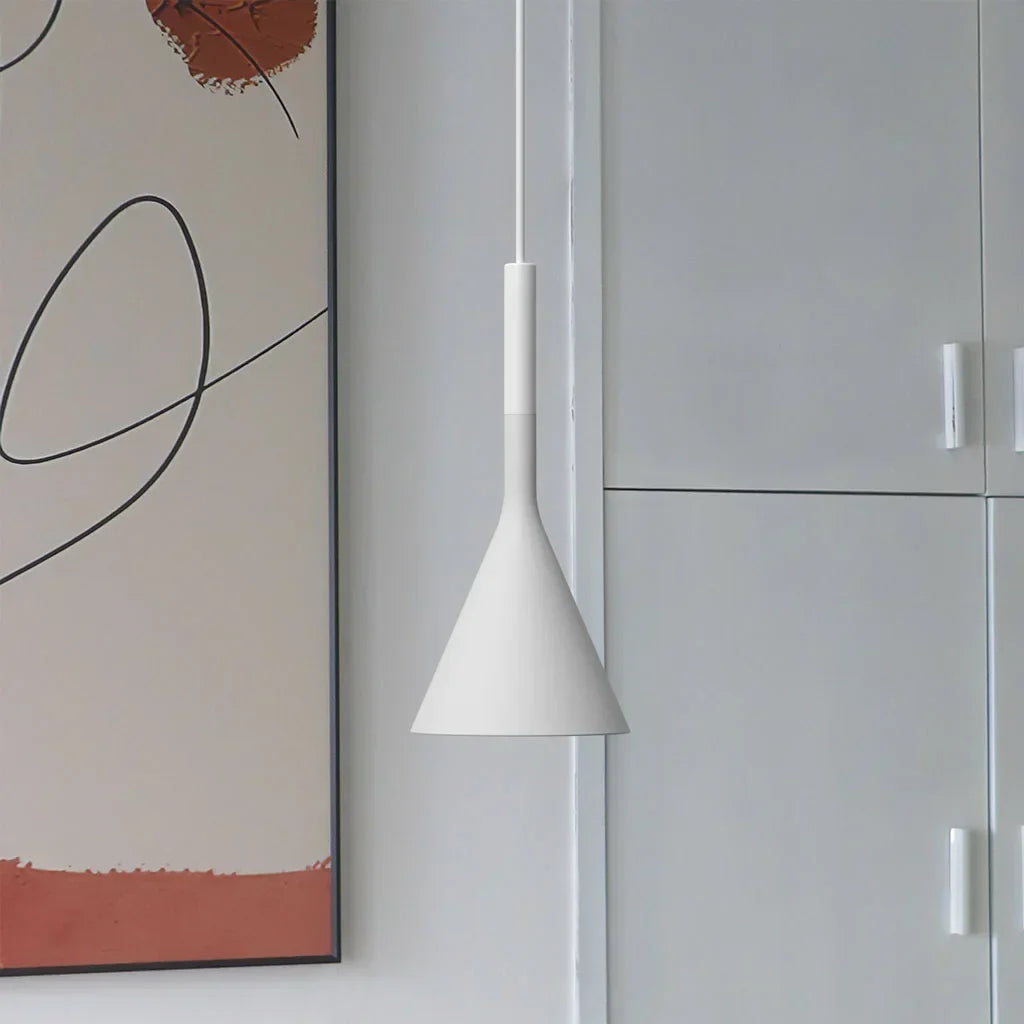 LavalIndustrie: Concrete Pendant Light in Modern Industrial Design with Metal Accents – for Dining Room & Living Space