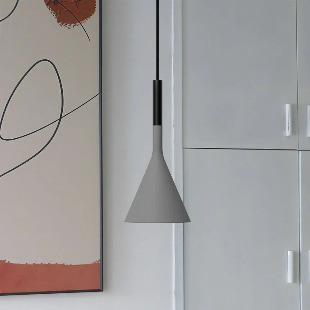 LavalIndustrie: Concrete Pendant Light in Modern Industrial Design with Metal Accents – for Dining Room & Living Space