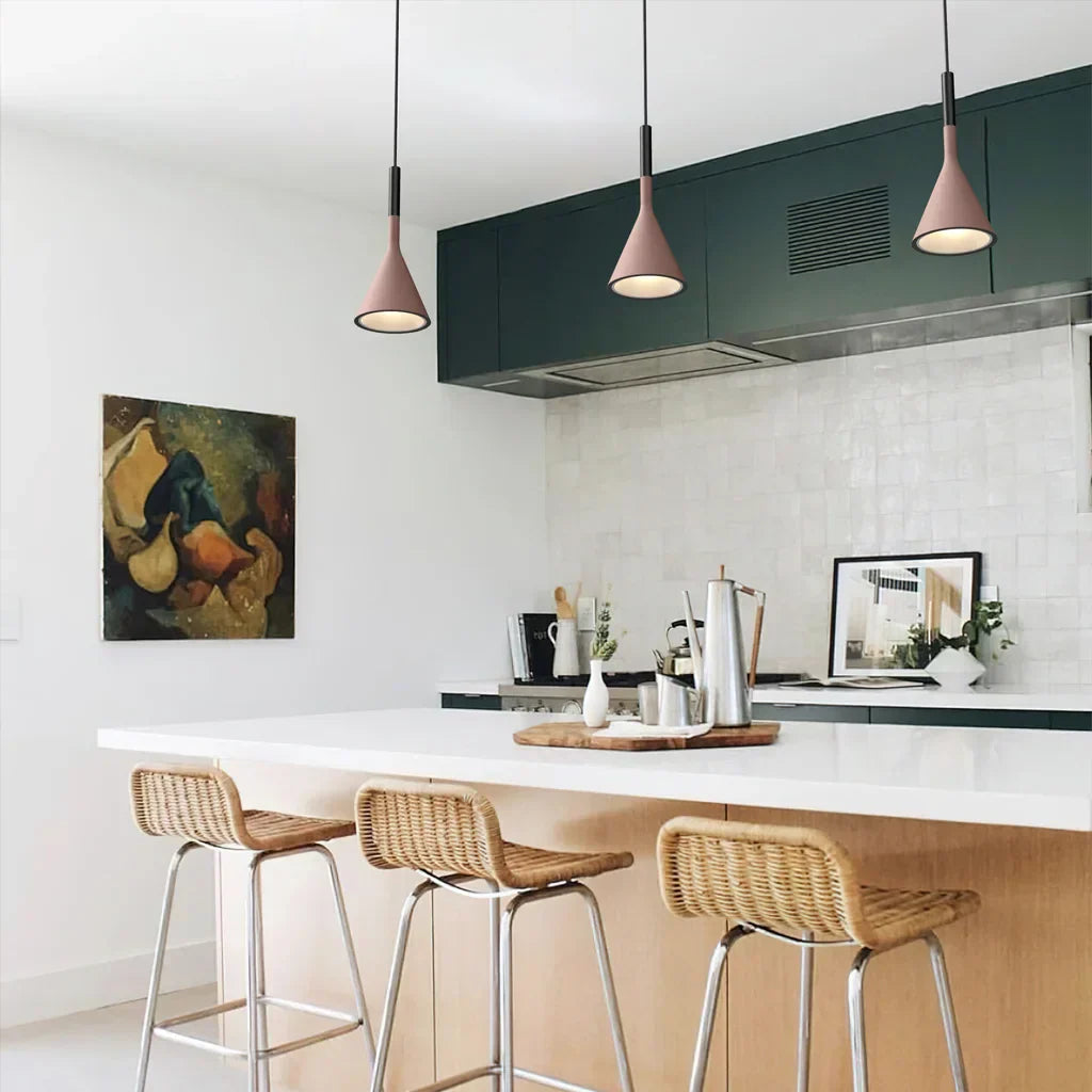 LavalIndustrie: Concrete Pendant Light in Modern Industrial Design with Metal Accents – for Dining Room & Living Space