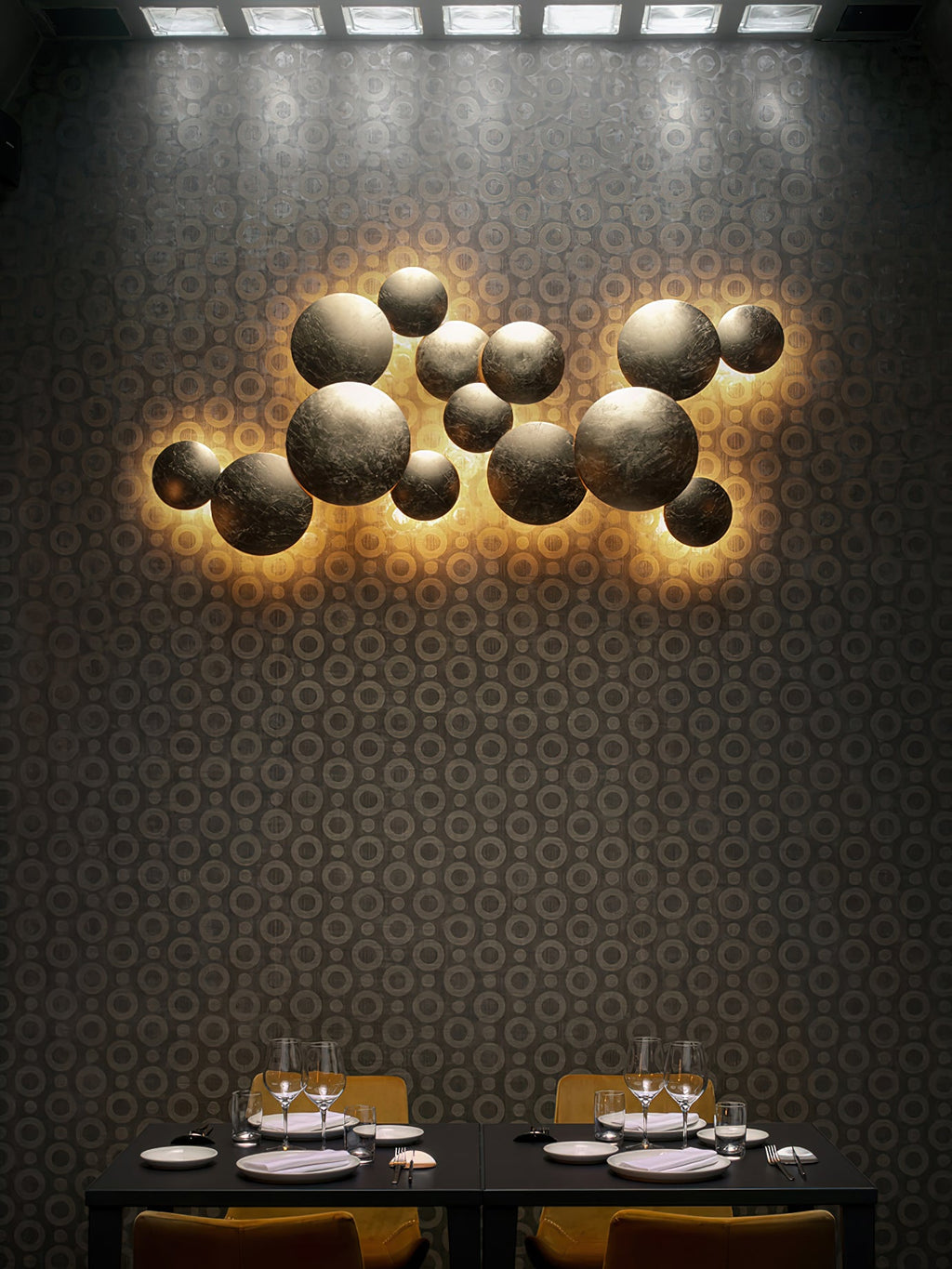 Rotating Disc LED Wall Lamp