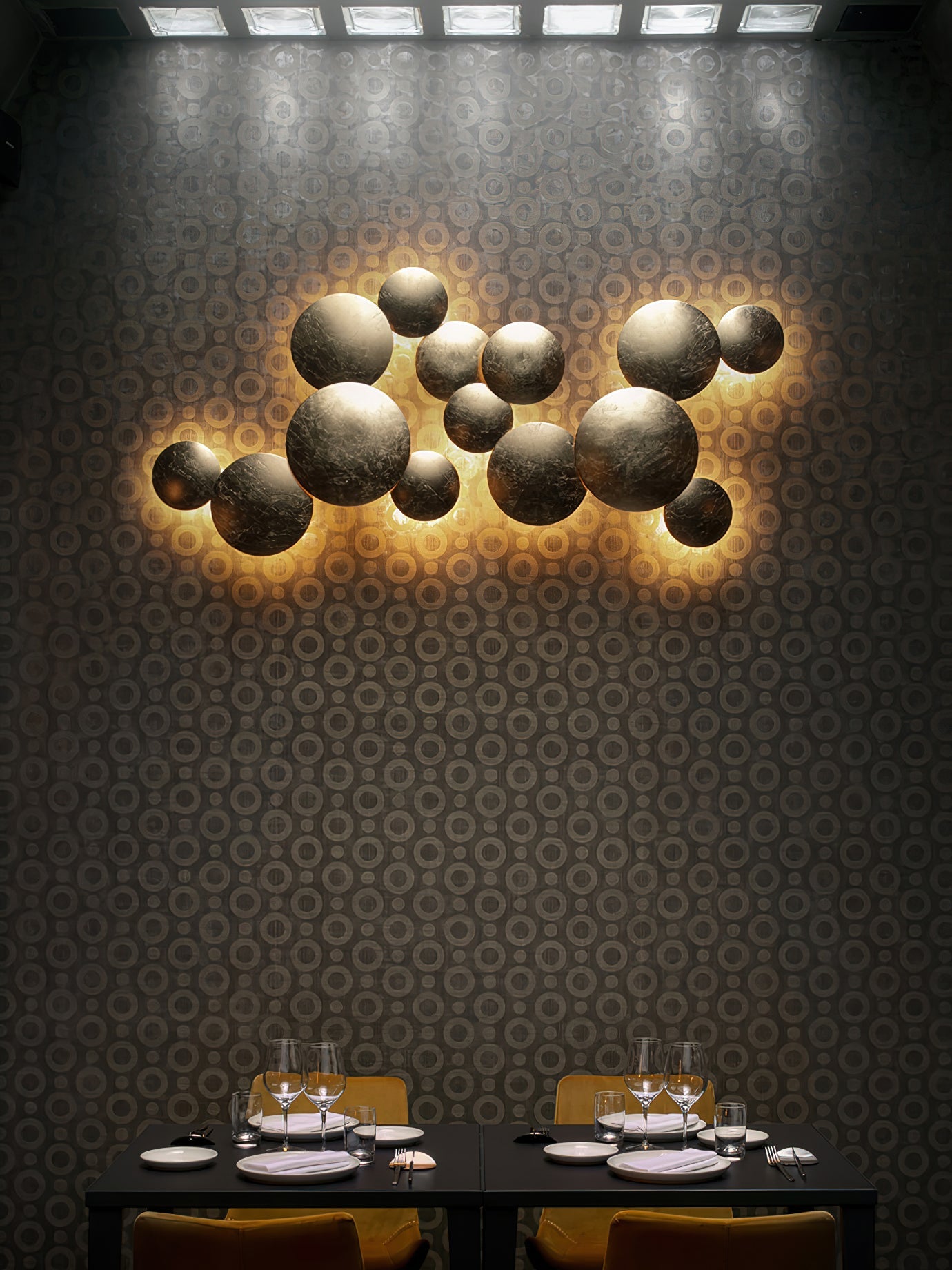 Rotating Disc LED Wall Lamp