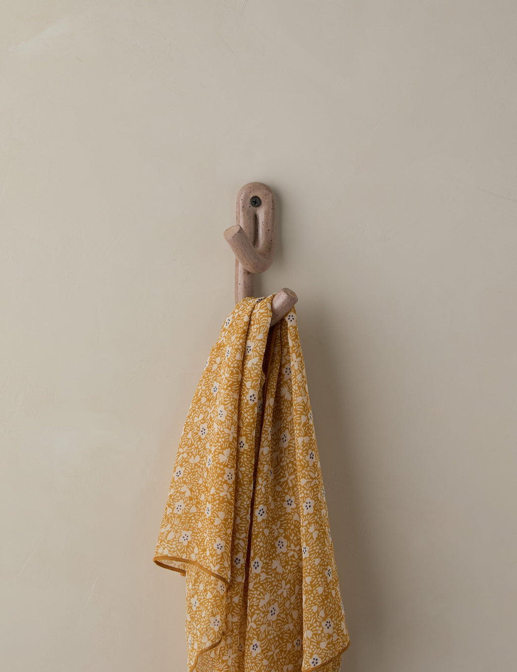 Luna Ceramic Wall Hook | Playful Crisscross Design